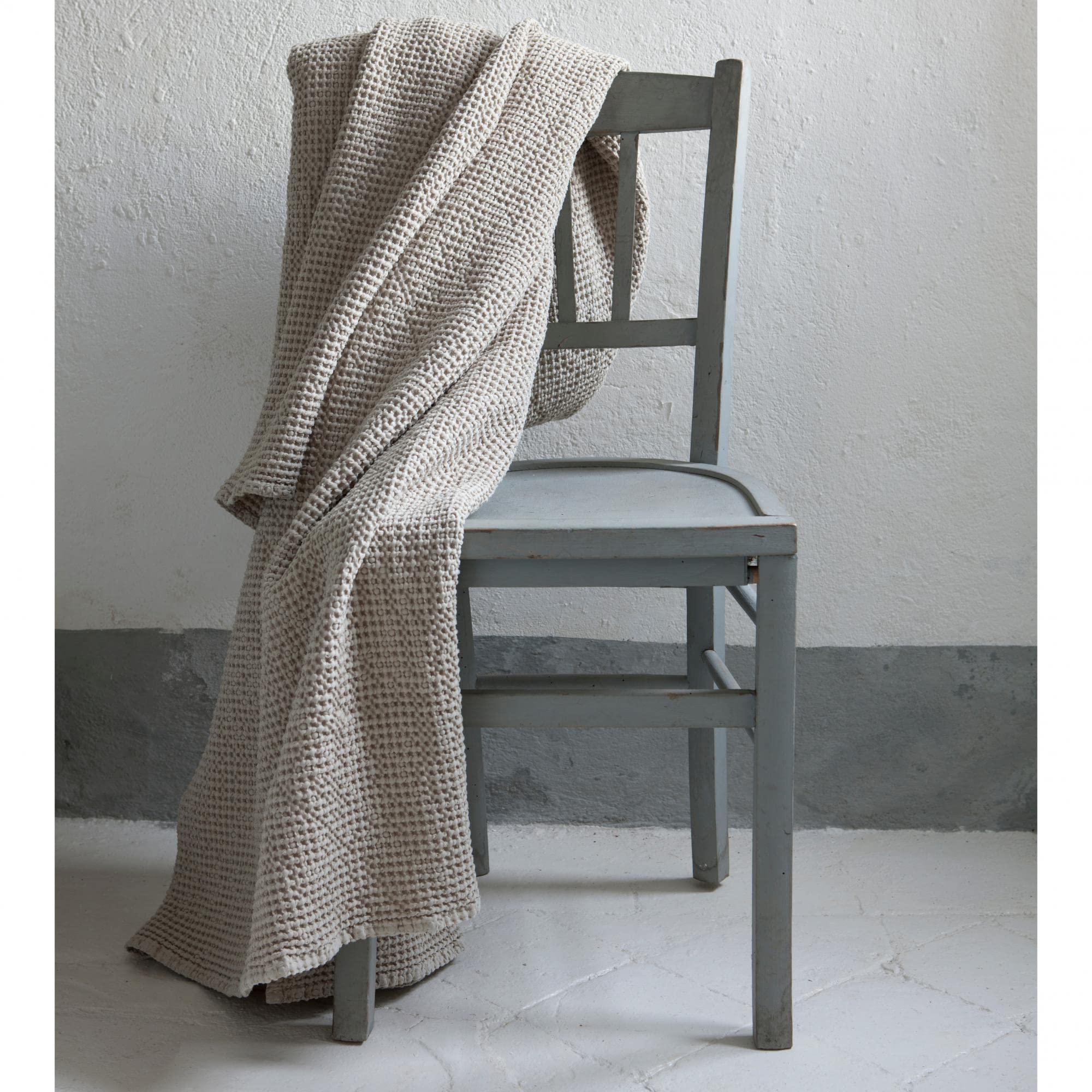 Vivaraise - Plaid Maïa – 140x200 cm – Couverture d'appoint Chaude, jeté de canapé Doux – 100% Coton Stonewashed – Tissage nid d'abeille