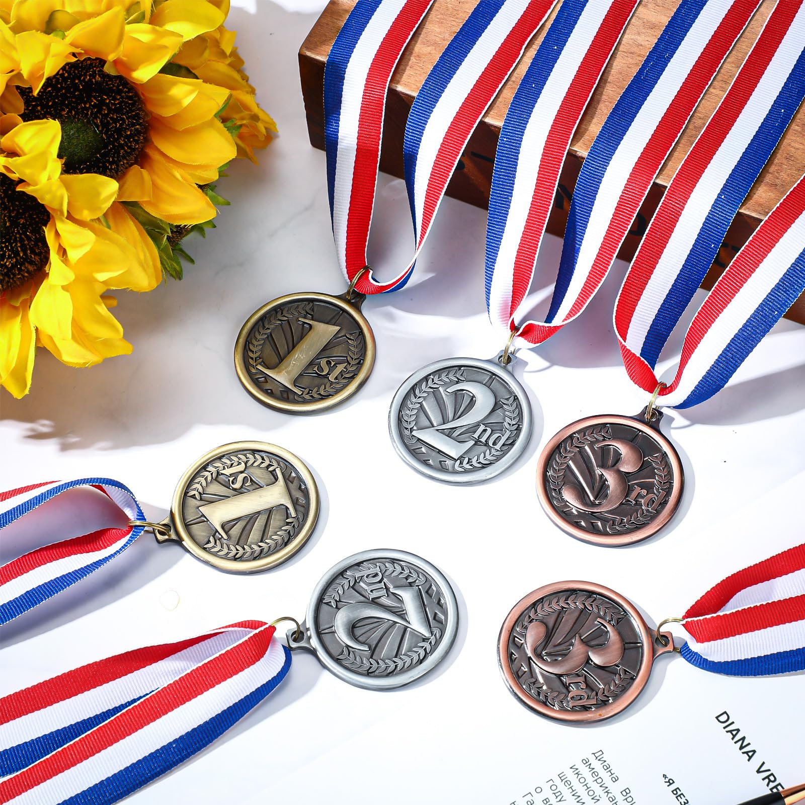 RoundFunny Medallas de premio para el ganador de premios, medalla de oro, plata, bronce con cinta para el cuello, premio trofeo para competiciones deportivas, fiestas, 5 cm