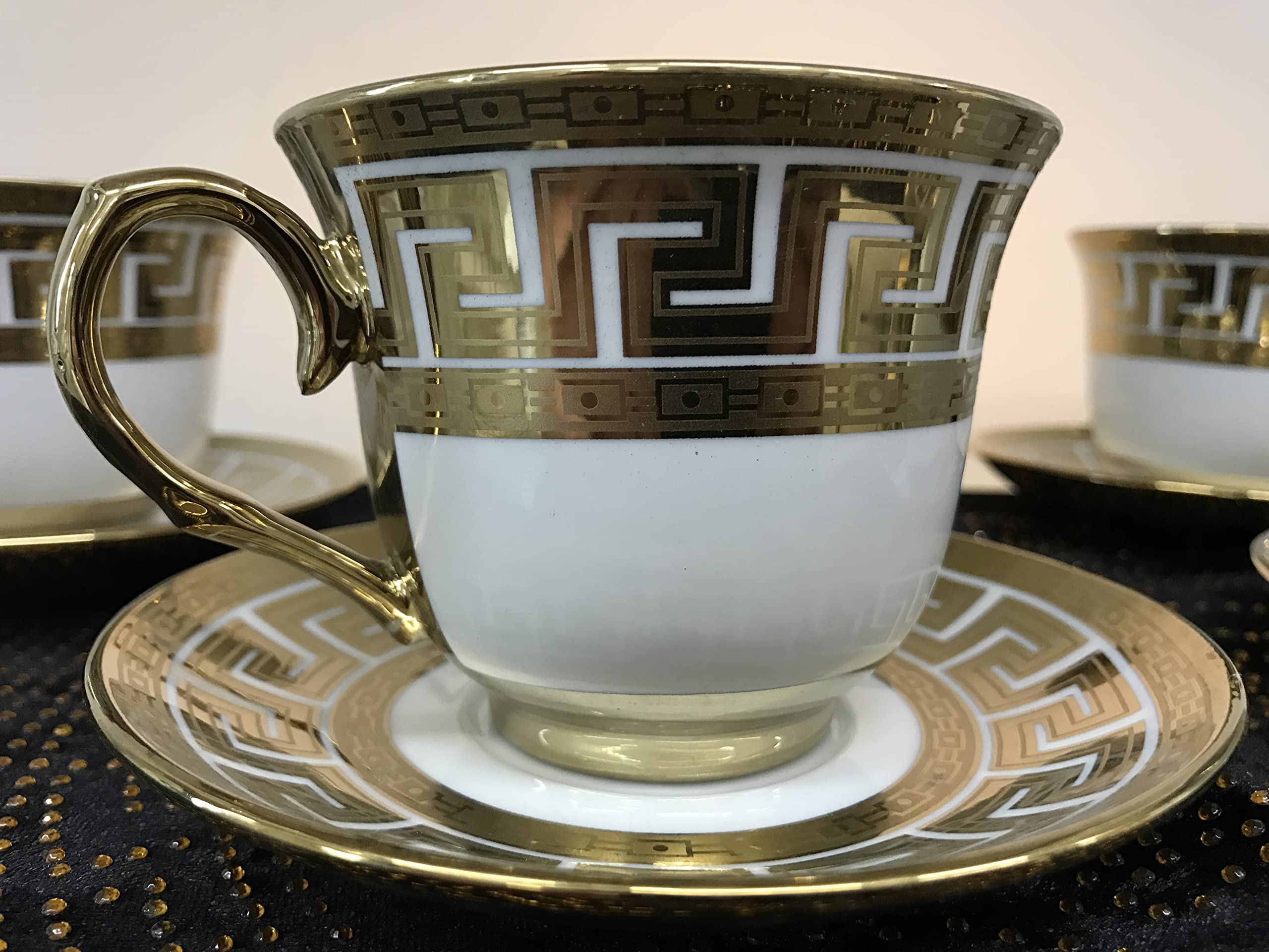 Porcelanowy serwis do kawy, zestaw filiżanek do kawy dla 6 osób, 13-częściowy zestaw filiżanek do kawy, latte cappuccino, metalowy stojak, Meduza Meander, 6 x filiżanki + 6 x spodek