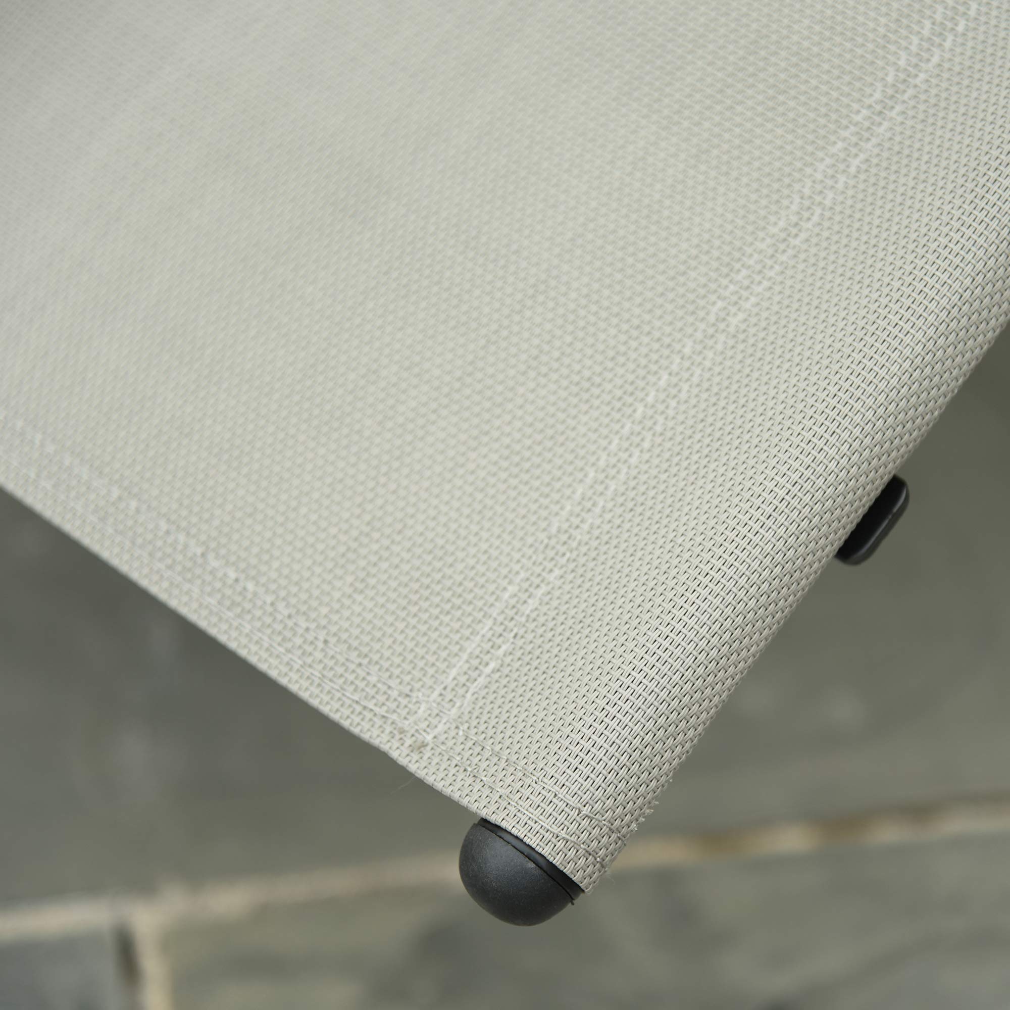 Outsunny Poltrona a Dondolo da Giardino, Lettino Sdraio da Esterno con Poggiatesta e Tasca Laterale, 150x62x88 cm, Nero e Grigio