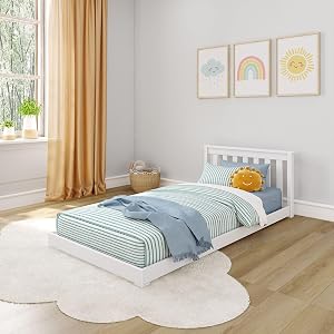 Max and Lily Classic Twin Floor Bed