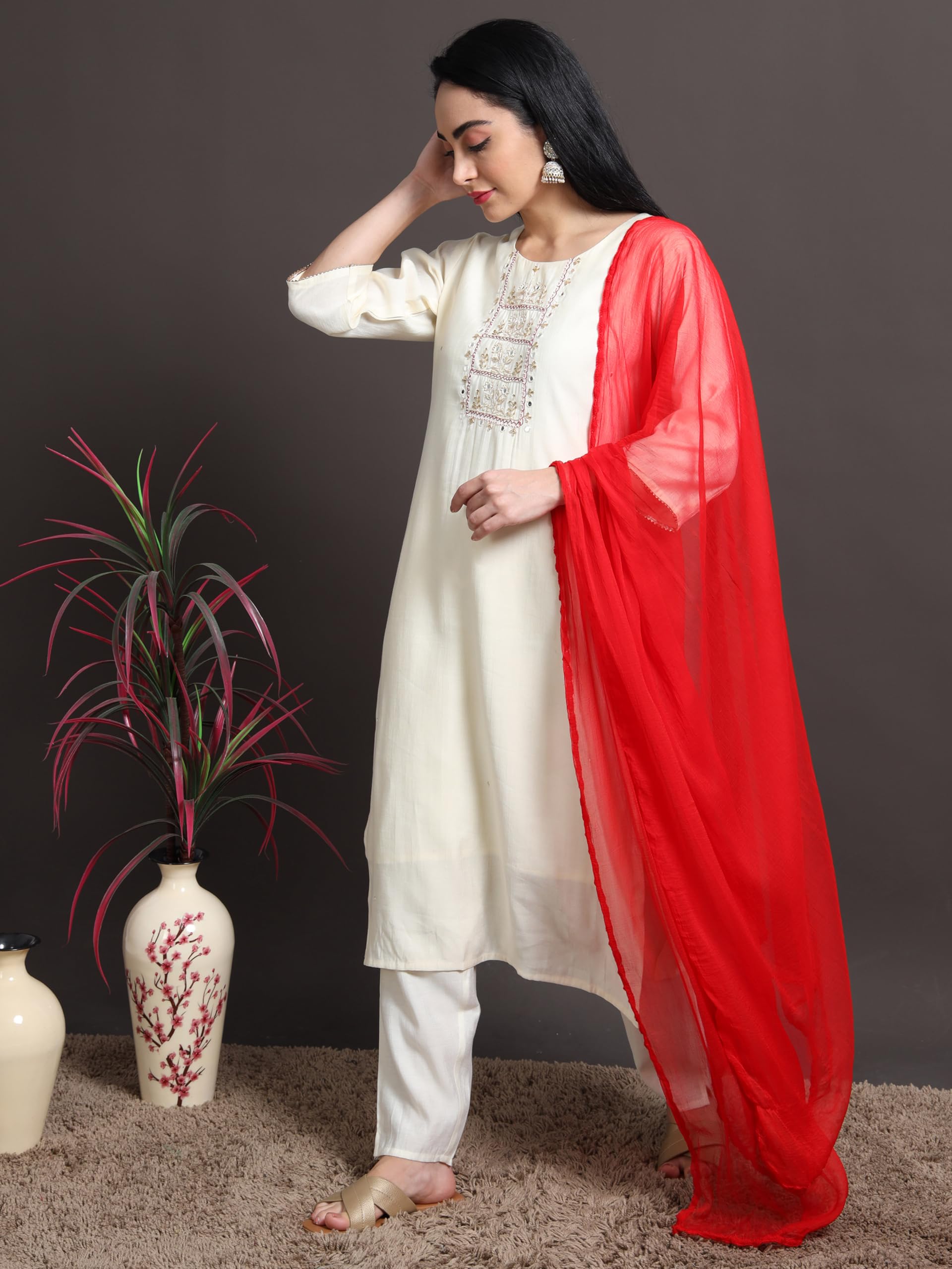 Miraan Solid Pure Chiffon Dupatta with Woven Border, 2.25 meters length (CHIFFDUPRED01_Red) - Image 5 thumbnail