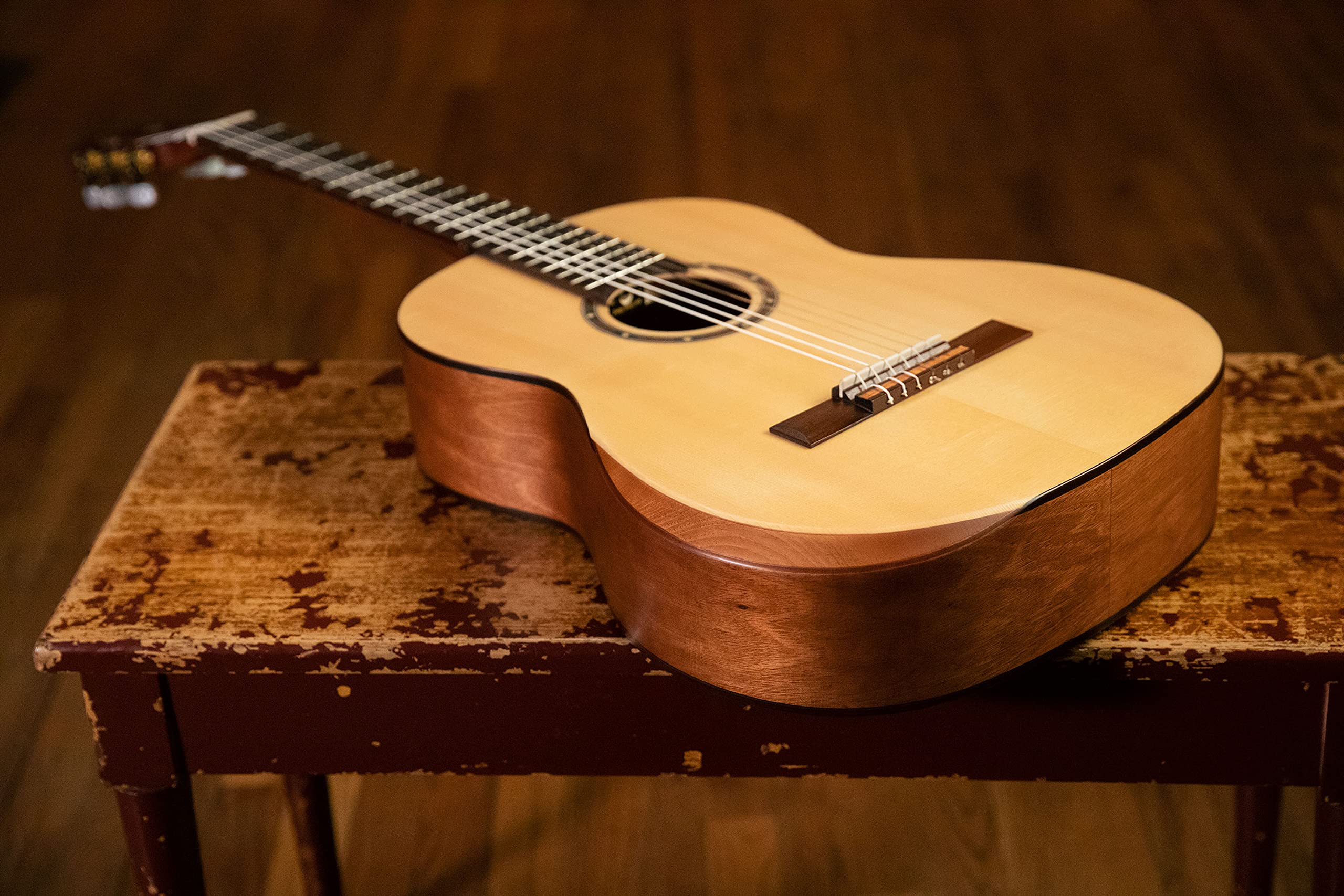 Ortega Guitars Family Series Pro Chitarra Acustica, 6 Corde, Finitura Semilucida, Catalpa