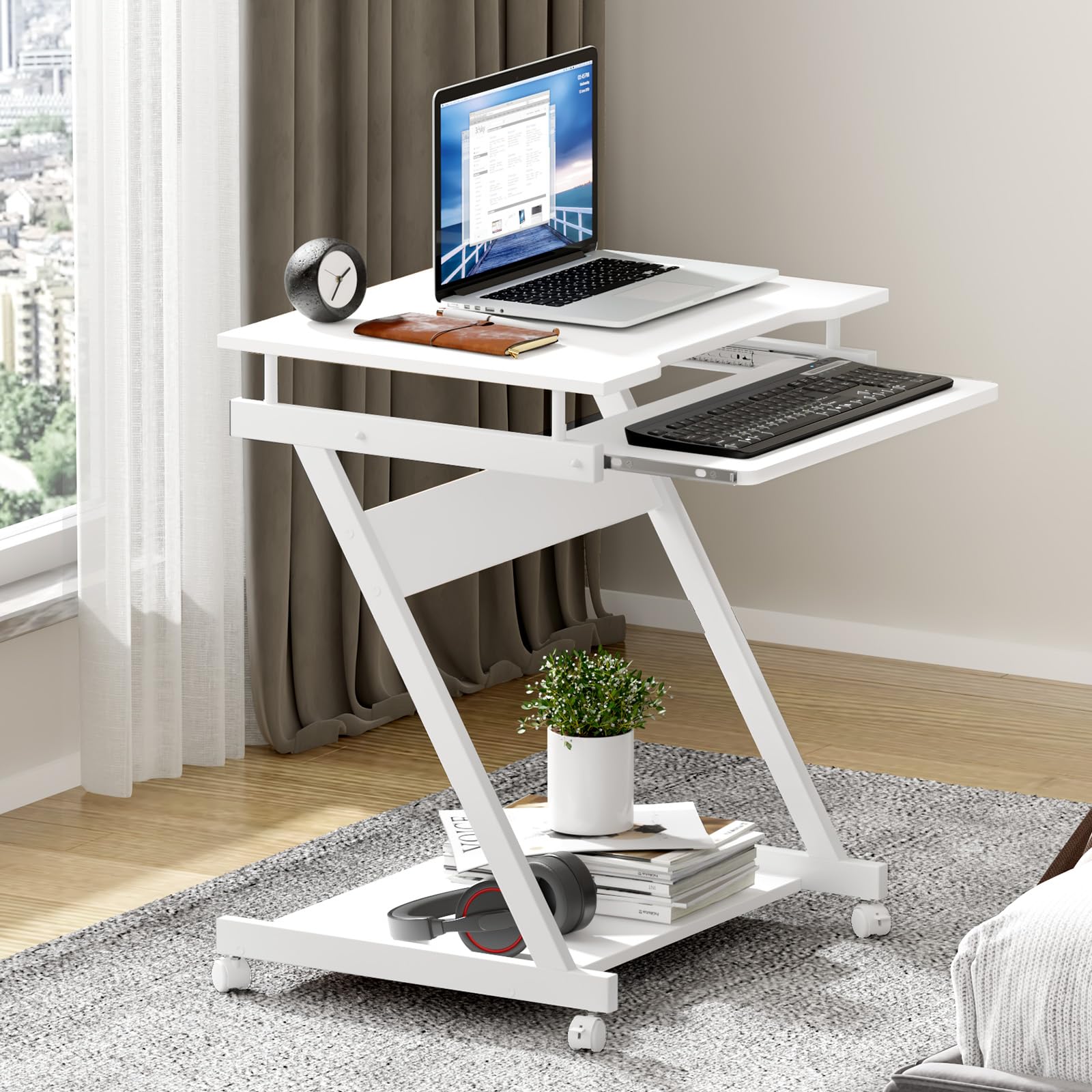 SogesHome Scrivania piccola scrivania per computer con 4 ruote, 2 di cui con freni, tavolo per PC a forma di Z con estrattore per tastiera per casa e ufficio, 60 x 48 cm