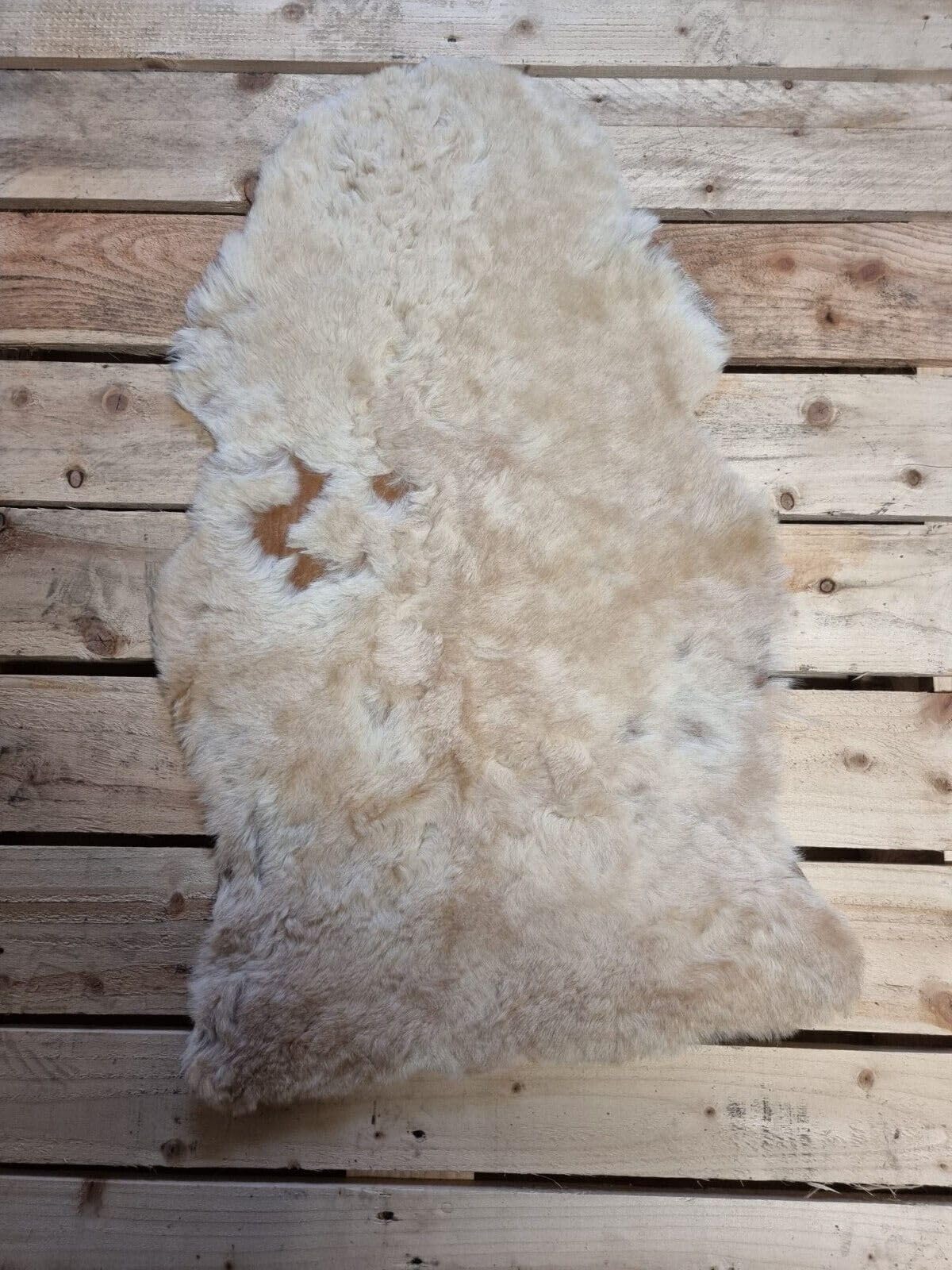 Echtes Schaffell Lammfell Schaffelle Lammfelle Fell Hell 2.Wahl Schnäppchen (90cm lang)