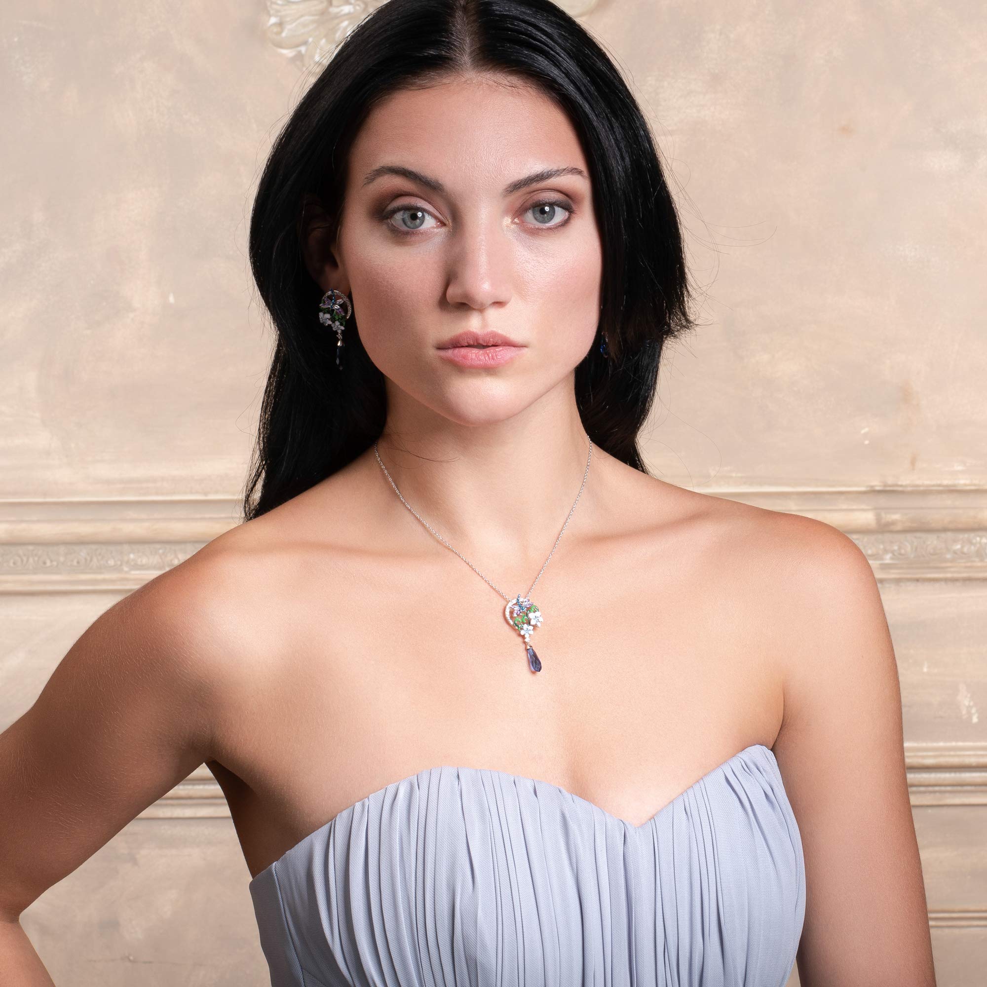 Namana Boucles d'Oreilles en Libellule pour Femmes. Boucles d'Oreilles Florales en Argent Sterling 925 pour Femme avec des Pierres et Détails en Email. Boucles d'Oreilles Femme en Argent Sterling