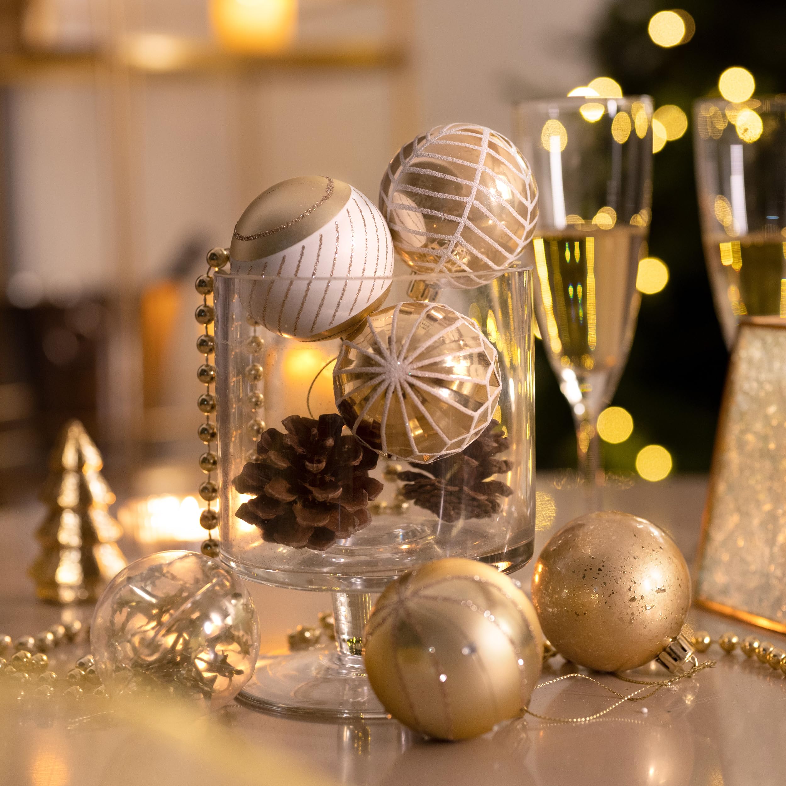 Valery Madelyn Christmas Baubles Set 16pcs 60mm, White and Gold Shatterproof Christmas Ball Ornaments for Xmas Tree Decorations - Image 4