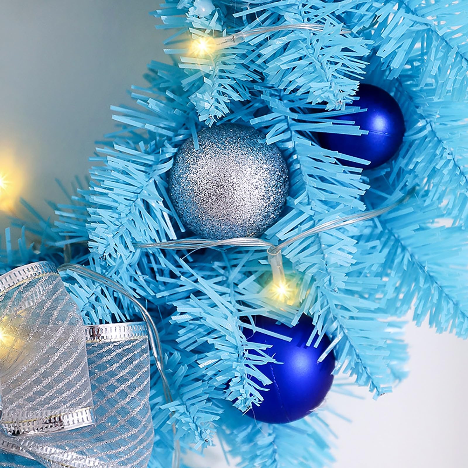 Blauer Weihnachtskranz, Adventskranz Künstlich mit Silbernen Kugeln und Silberner Schleife, für die Haustür, Winterkranz-Dekoration, Hauswand, Fenster, Kamin(60cm/23.6in)