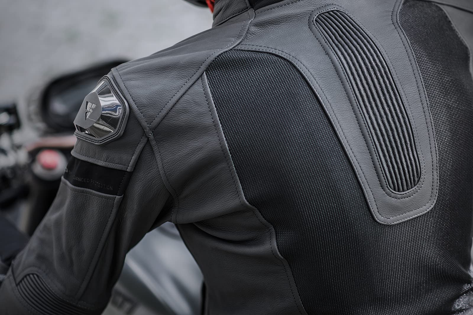Image secondaire de Blouson de Moto SHIMA PISTON en Cuir pour Homme - Protection CE et Confort Urbain