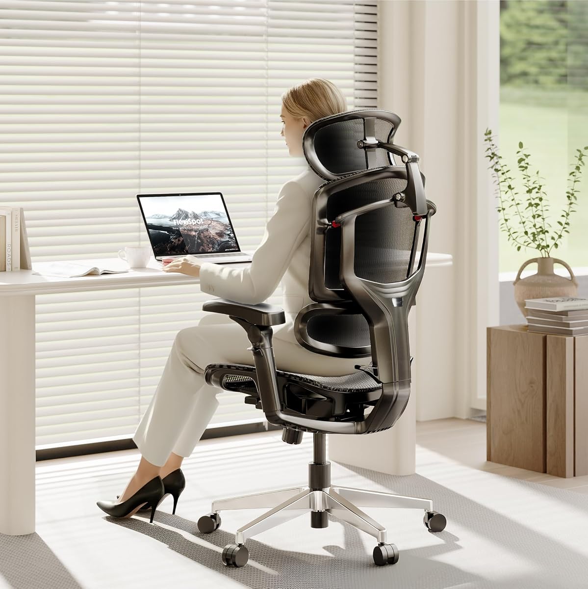 FLEXISPOT ErgoX Premium Silla de Oficina Ergonómica Negro Suave | Reposabrazos ajustables Soporte lumbar dinámico Reclinación Función de inclinación Malla sin reposapiés Silla Uso en el hogar y la oficina