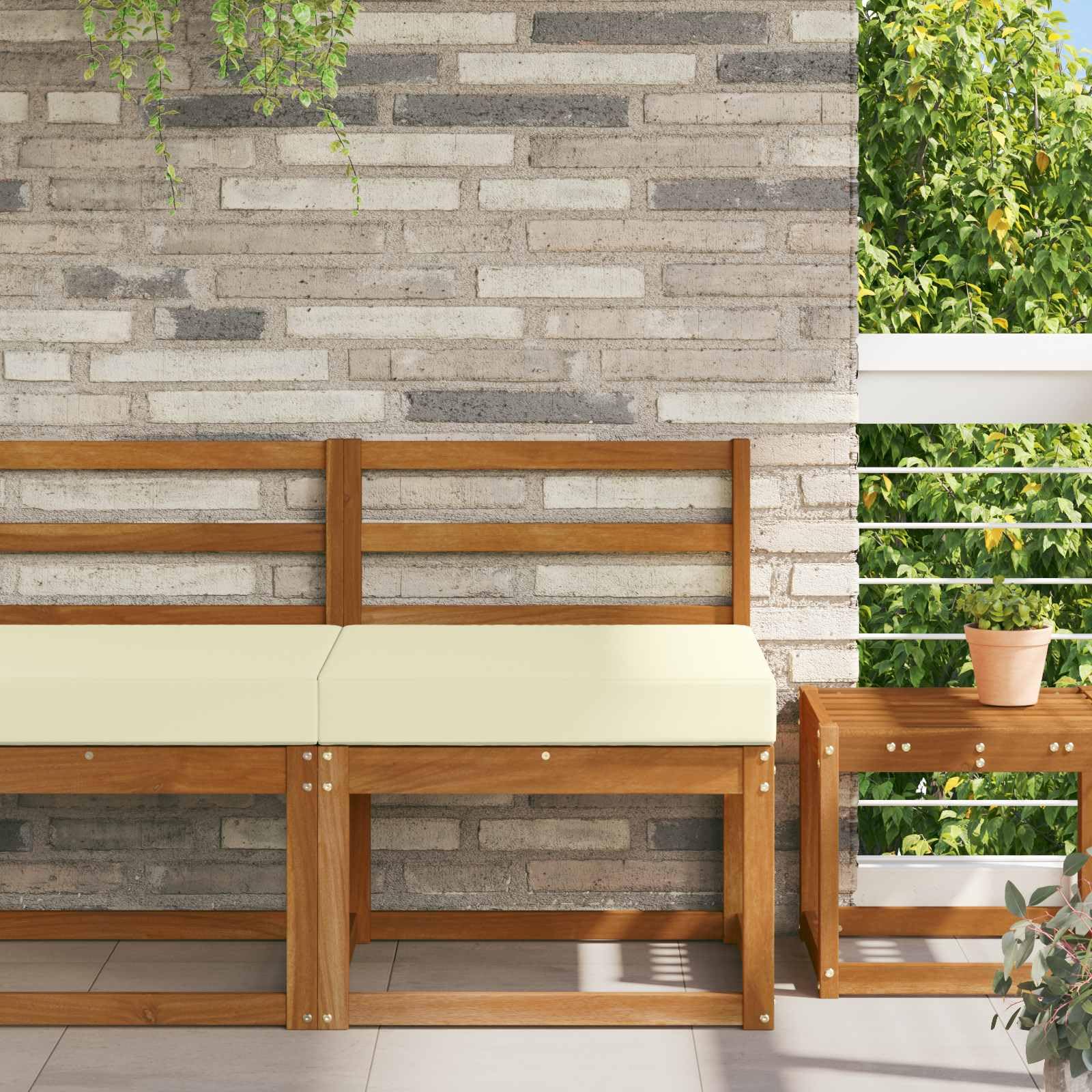 Coussin de canapé pour extérieur crème pour des déjeuners confortables sur la terrasse