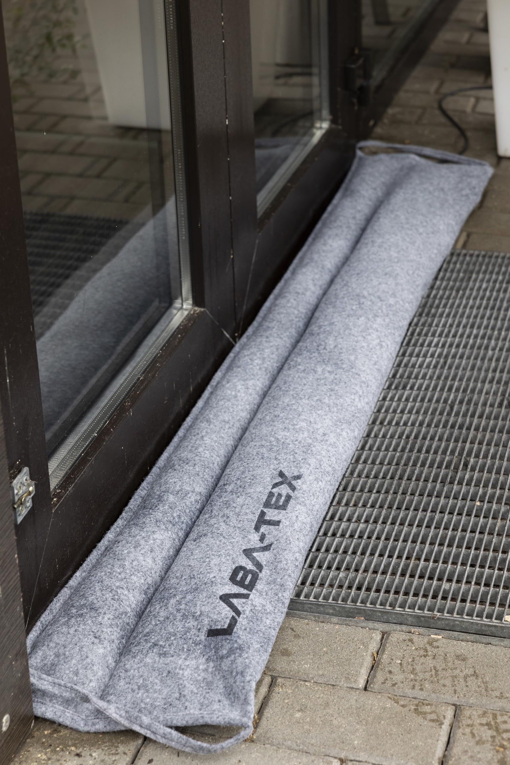 Barrera de protección contra inundaciones 300 x 25 cm, sacos de arena activados sin arena para puerta, sótano y garaje, tope de agua con capacidad de absorción de 30 L
