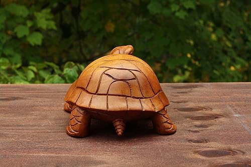 Miniatura 7 de G6 Collection Estatua de madera de tortuga caminante para decoración del hogar, escultura tallada a mano, hecha a mano junto al mar, tropical