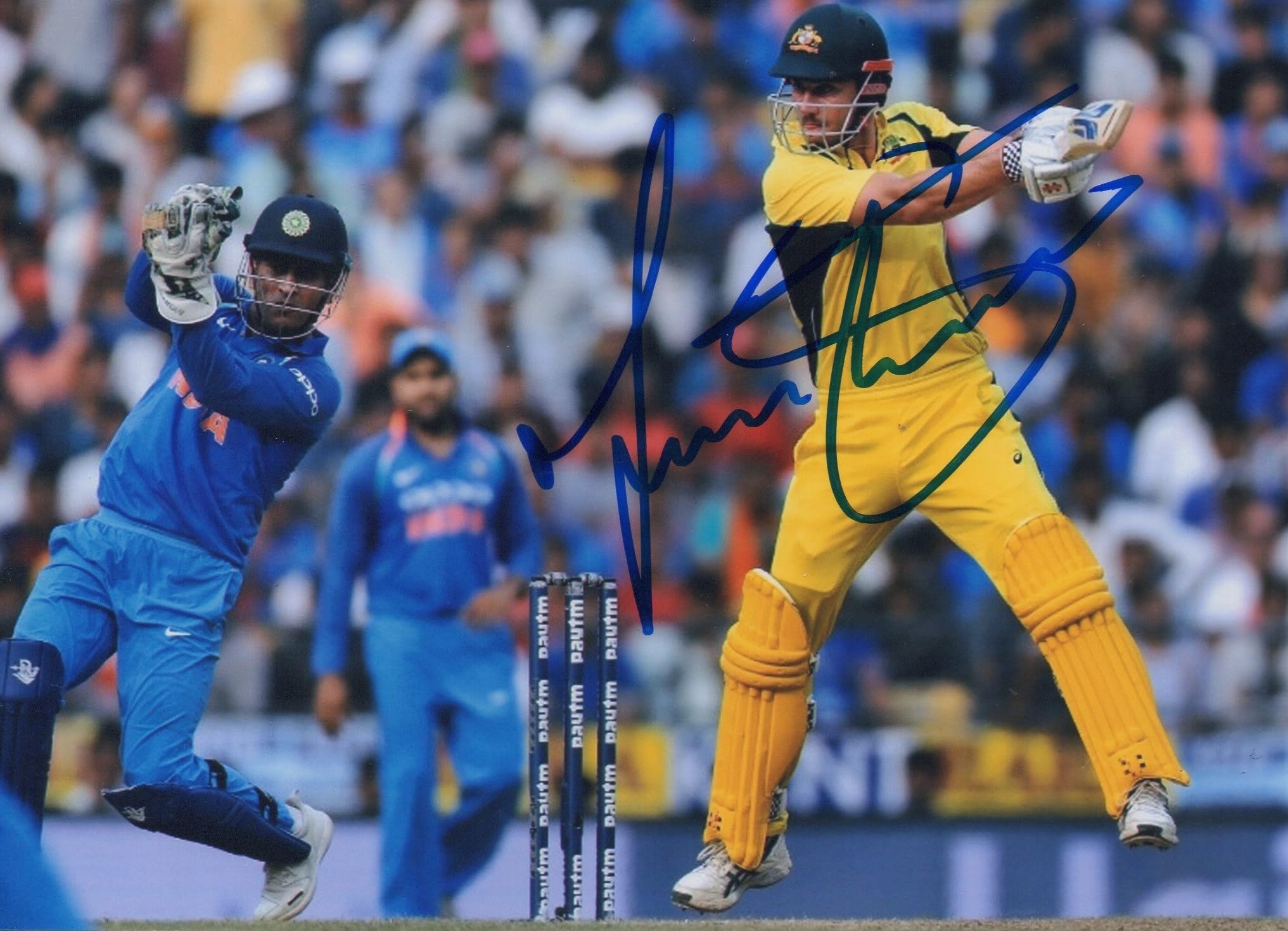 5x7 Inches Original Autographed Photo of Australian Cricketer Marcus Stoinis.-image-40