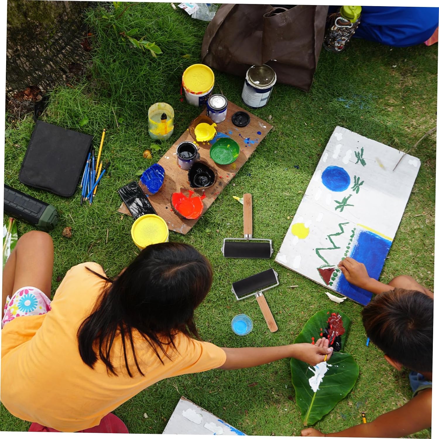 Rubber Printmaking Roller for Craft Projects, 10cm Black | Comfortable Grip, Easy to Use, Spreads Ink and Glue, for Wallpaper and Scrapbook Projects