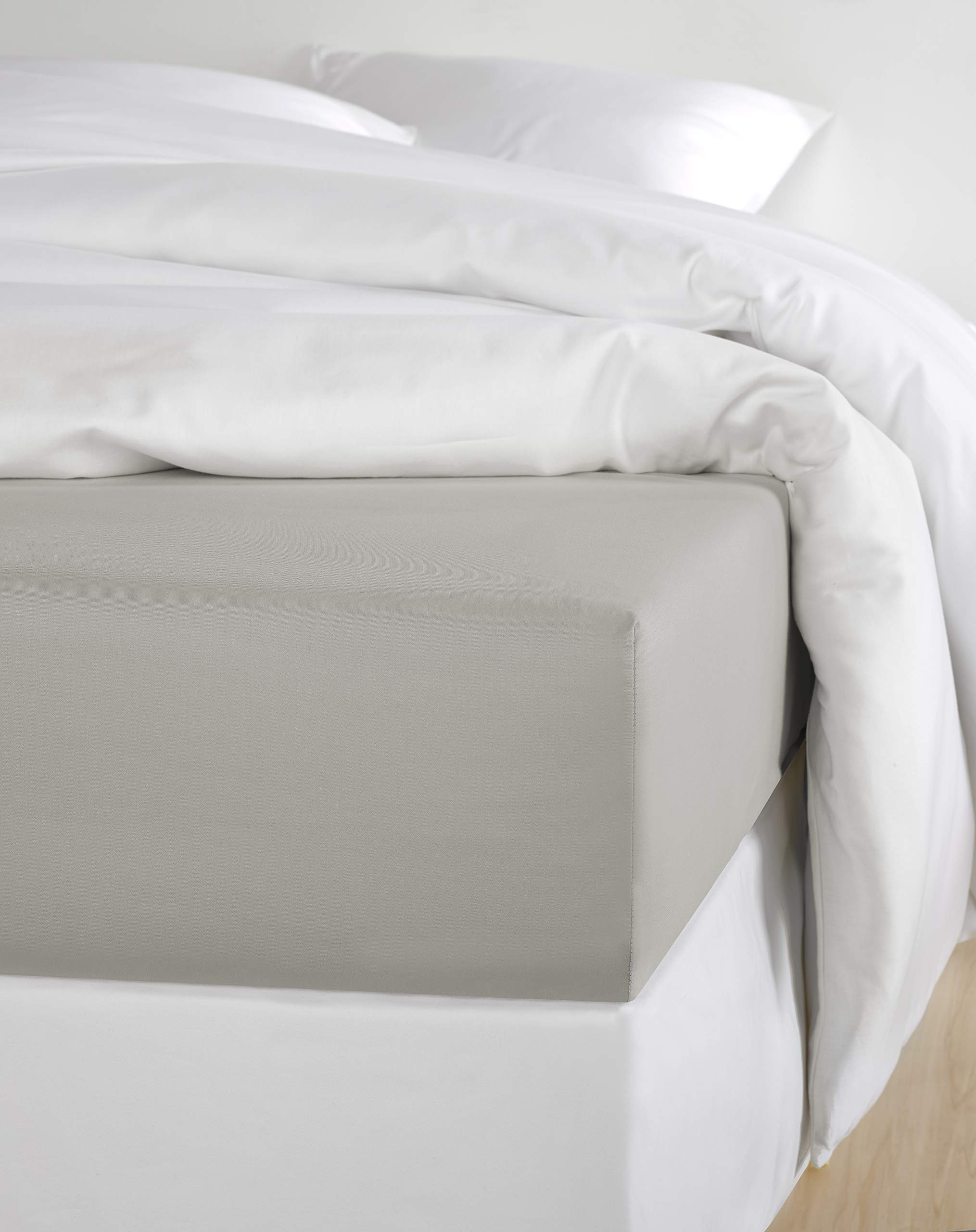 De Witte Lietaer OLIVIA Quality Satin Fitted Sheet, Pre-Imitated Cotton, Light Grey/Dove, 160 x 200 cm, H30 cm