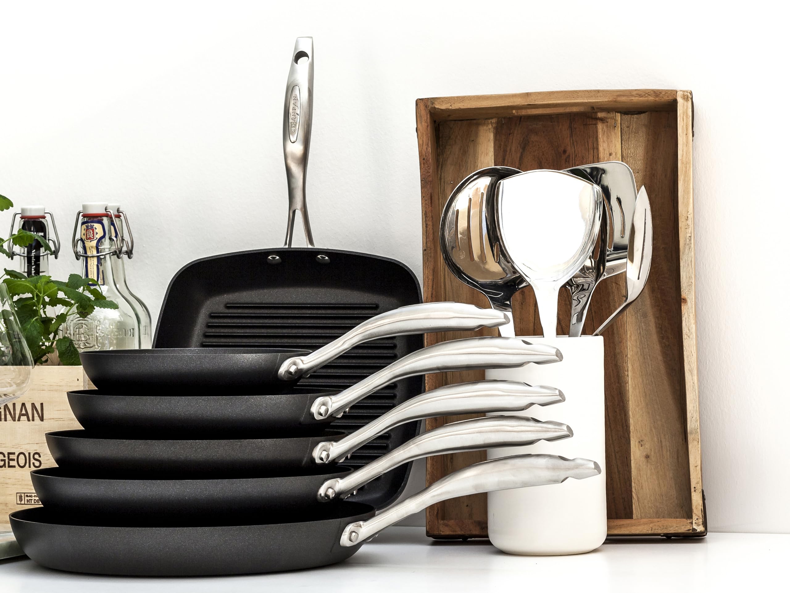 SCANPAN Pro IQ Pfanne 24 cm, Stratanium Antihaft, Edelstahlgriff, Induktion