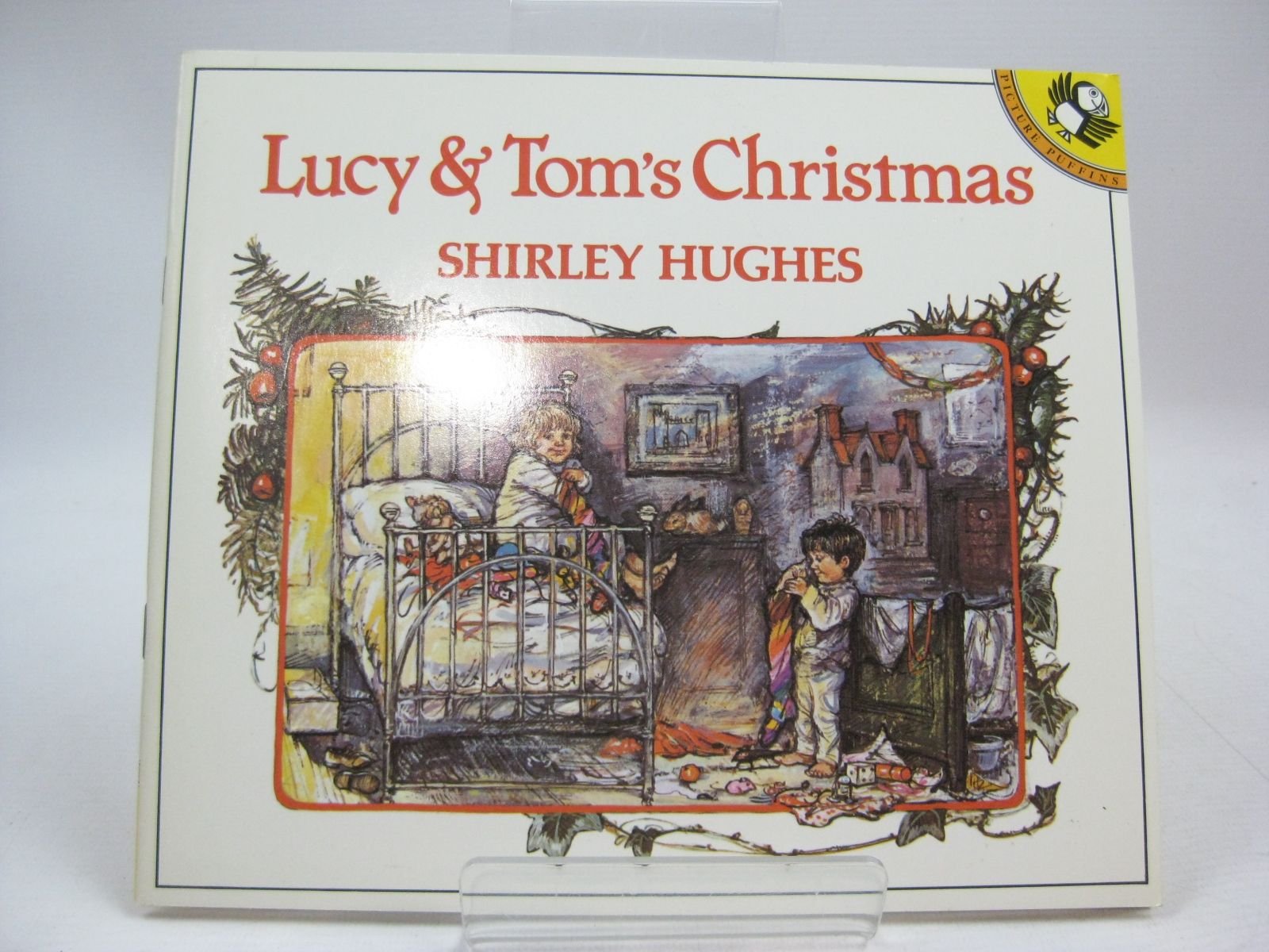Lucy & Tom's Christmas (Picture Puffin S.)