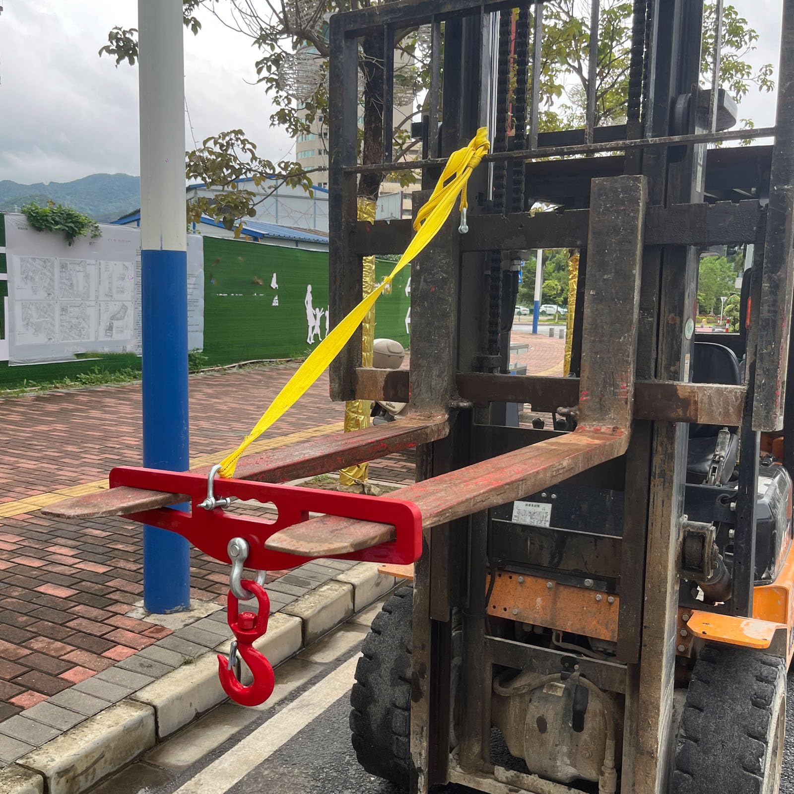 Gancio di sollevamento del carrello elevatore, capacità di 6000 libbre di sollevamento del carrello elevatore (3 tonnellate), con gancio girevole