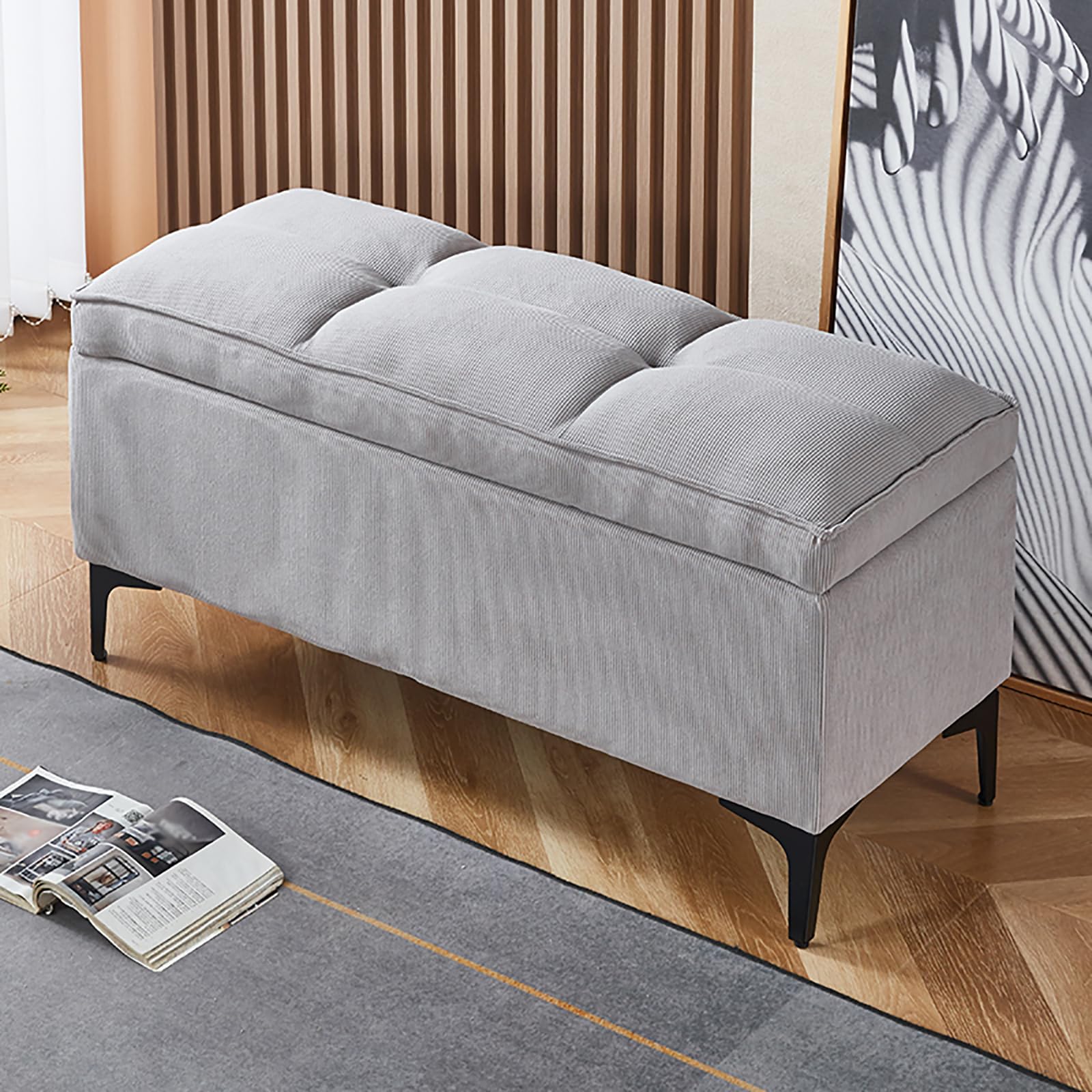 Chambre en désordre ? Ce coffre de rangement gris clair de 100cm organise votre espace
