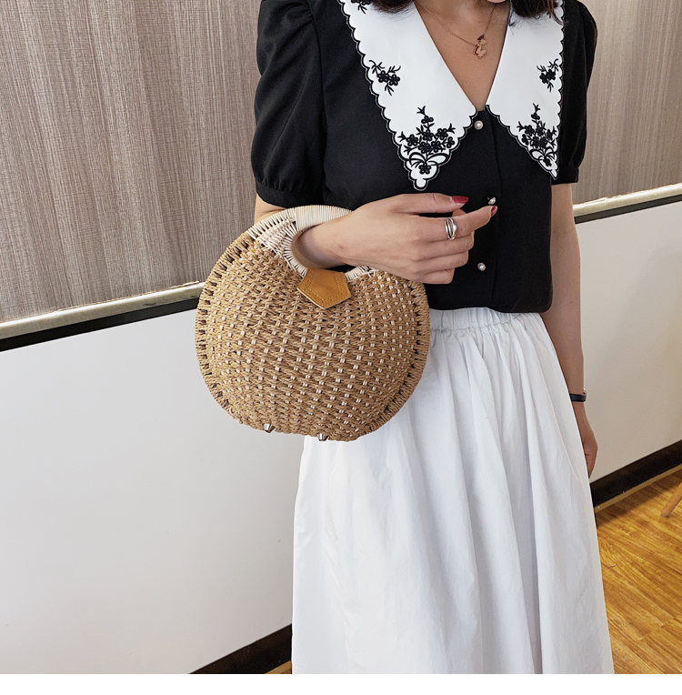 Bolsa tote de mimbre con forma de concha para mujer miniatura 7