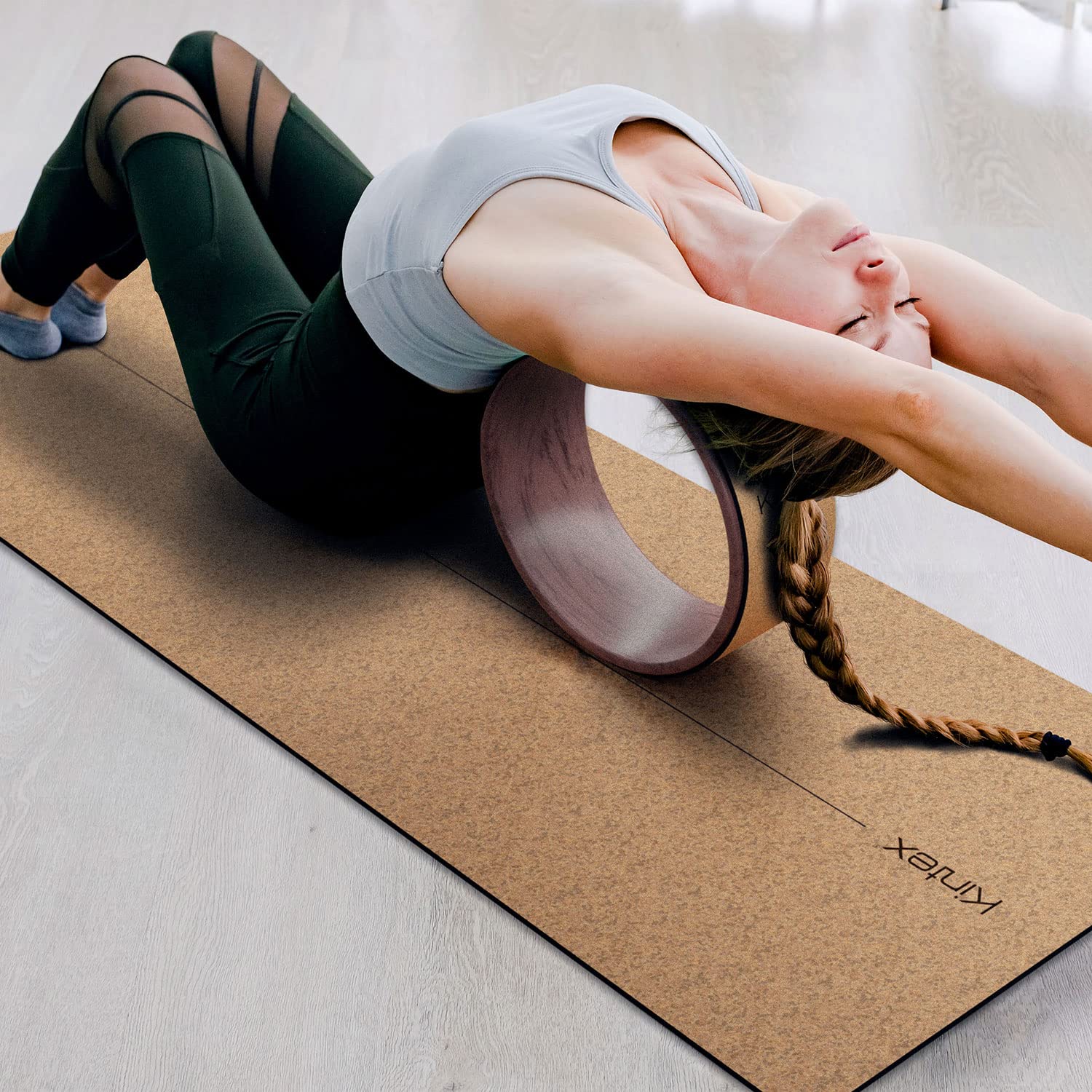 Kintex Esterilla de Yoga de Corcho con Correa de Transporte, Esterilla de Gimnasia, Pilates, Fitness, Antideslizante y Flexible, 6 mm Grosor