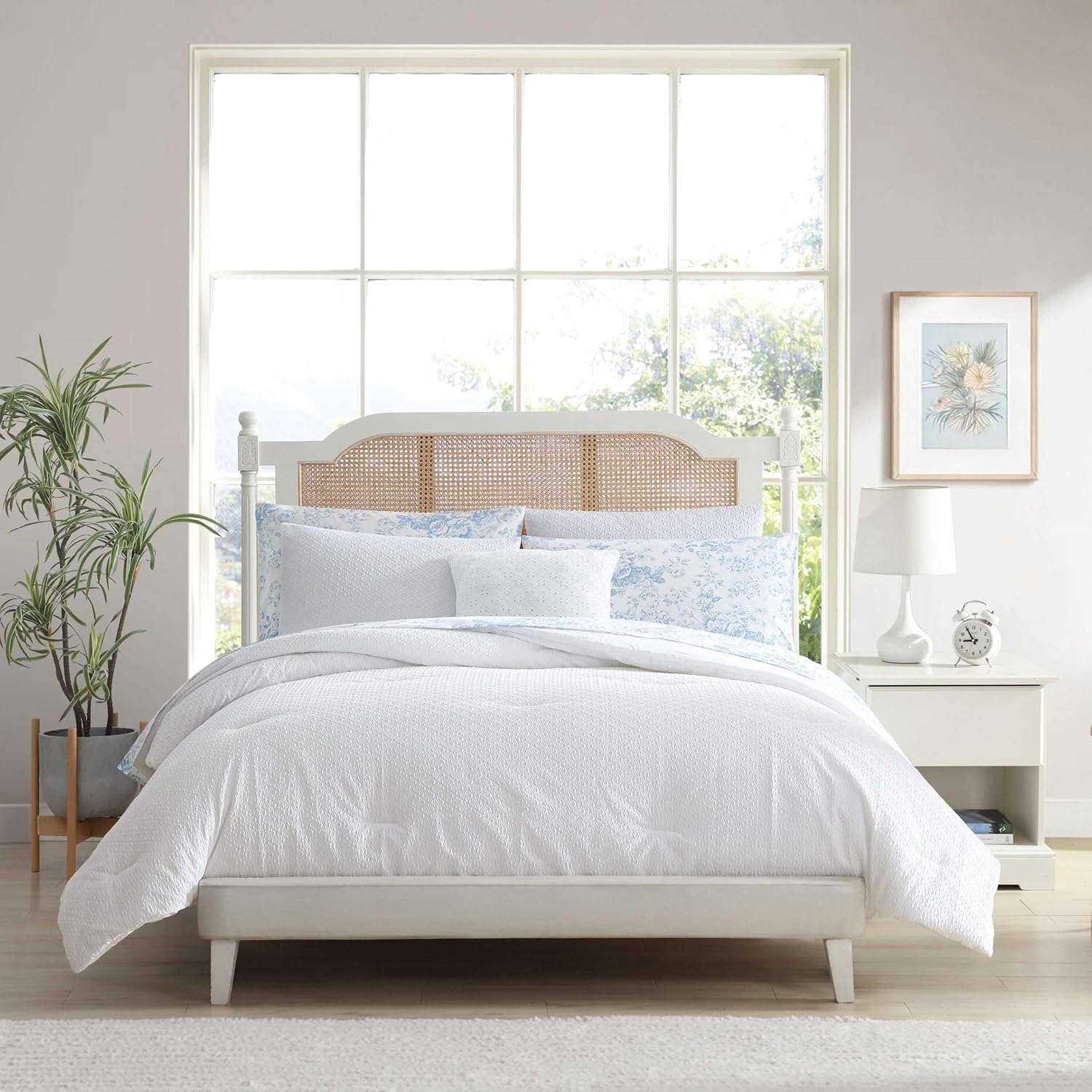 Laura Ashley - Twin XL Comforter Set, Embossed Diamond Textured Bonus Bed Set, Includes Comforter, Shams, Bed Sheets & Decorative Pillow, Dorm Essentials (Margaret White) Twin XL Margaret White