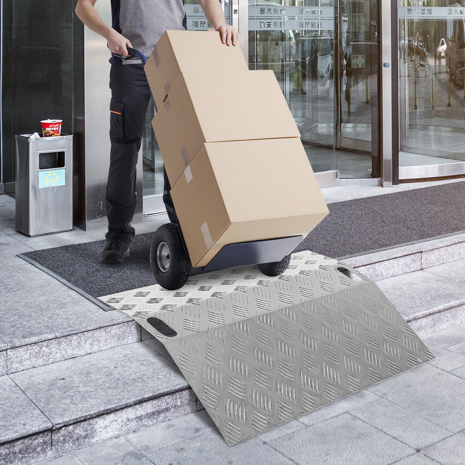 Daromigo Rampa de umbral para sillas de ruedas, de aluminio, capacidad de carga de 270 kg, antideslizante, portátil, con asas, 60 x 70 x 10 cm