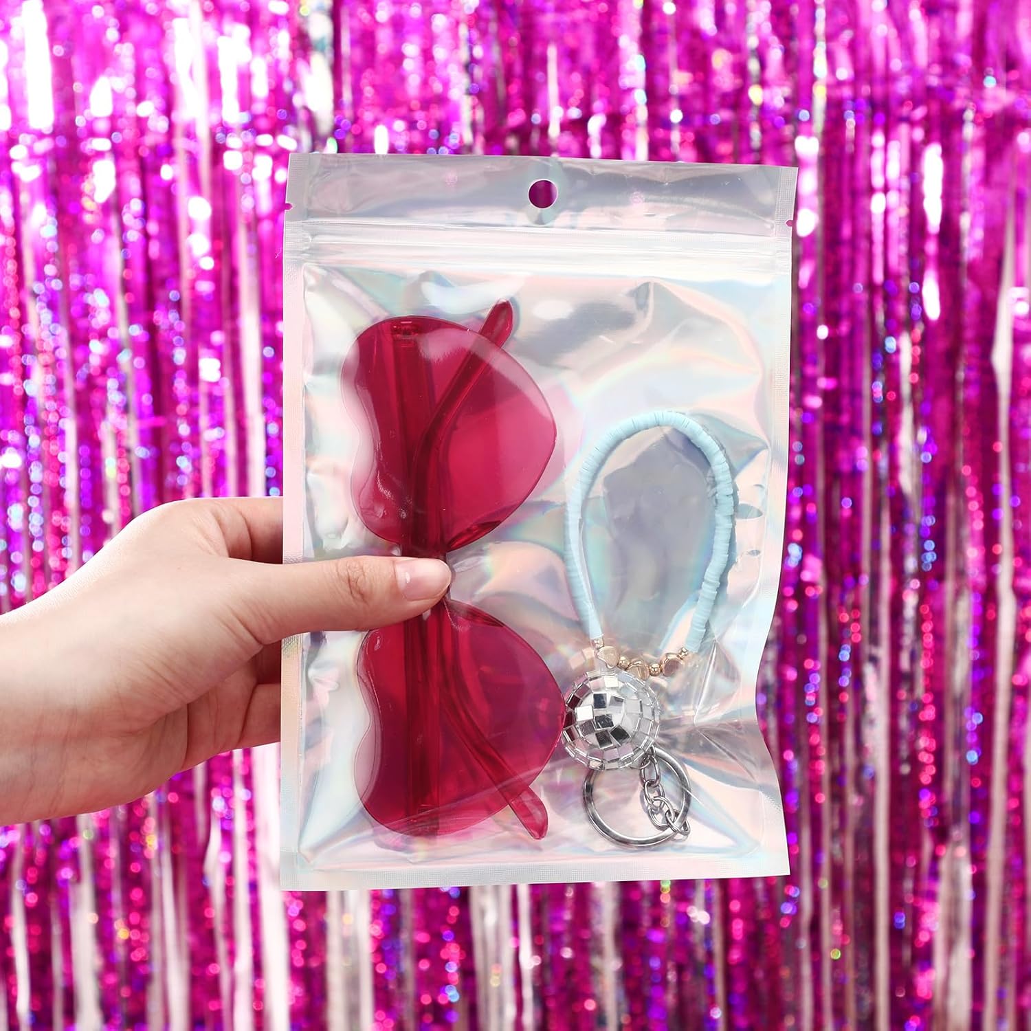 Geiserailie 48 Pcs Kpop Party Favors Popular Singer Party Favors Friendship Gifts Set, Beaded Bracelets Sunglasses Keychain for Y2k Kpop Fans - Image 4