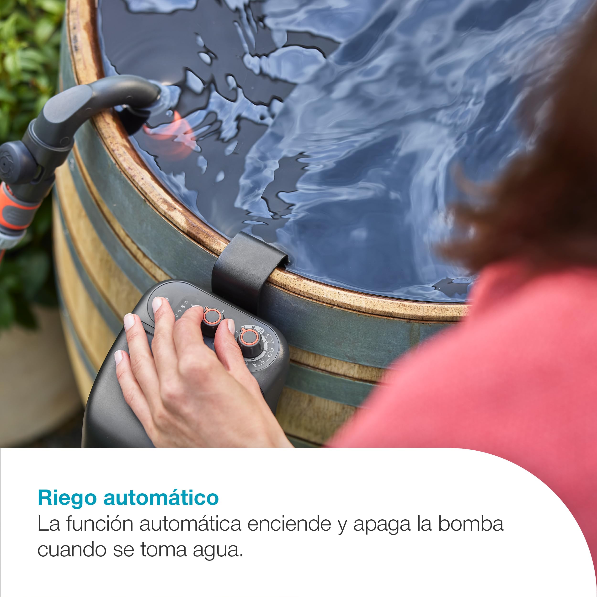Gardena Bomba de depósito de agua de lluvia con batería 2400 Comfort Automatic 18V P4A Set listo para usar: Bomba automática de agua, Control de riego programado, Función temporizadora (14605-20)