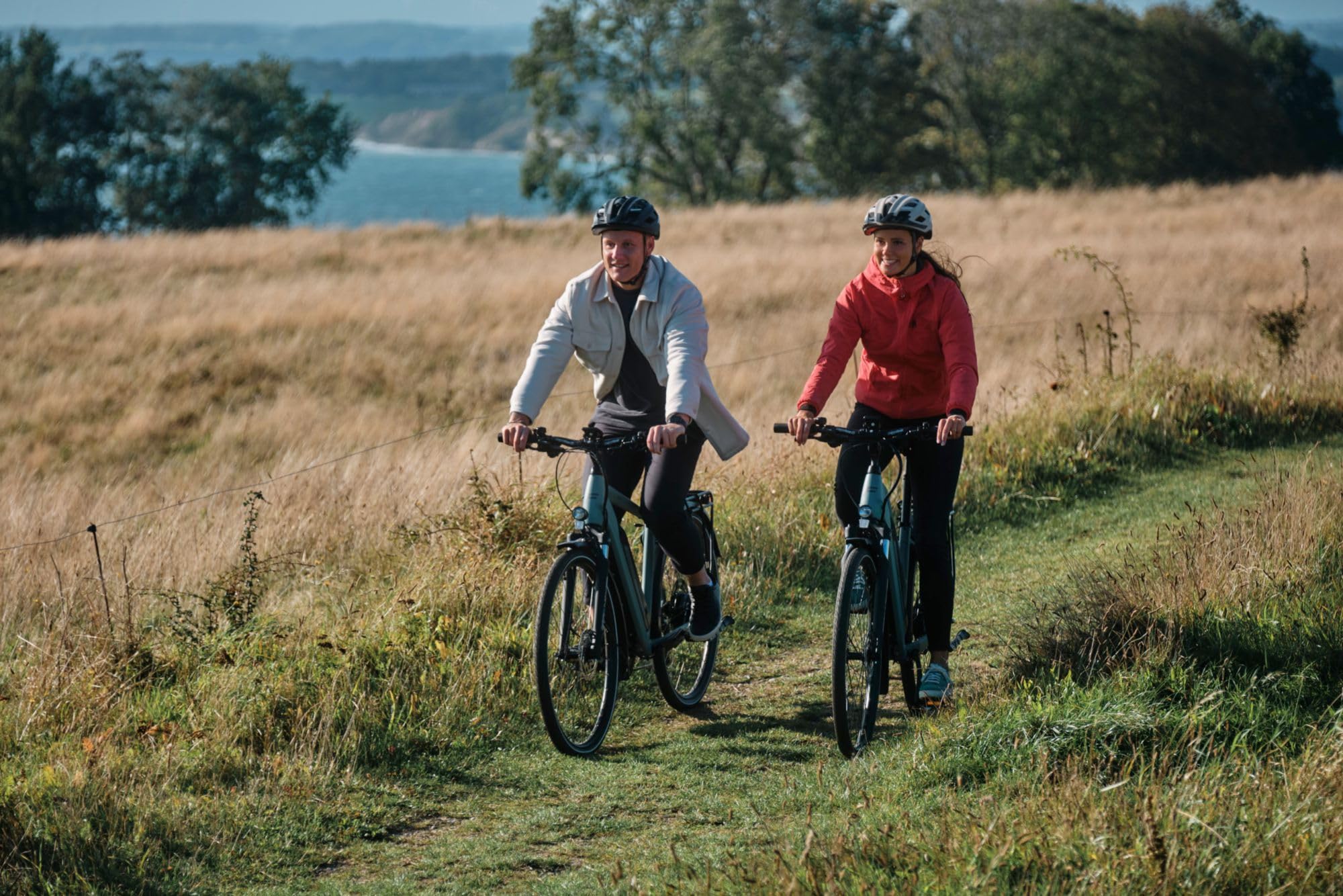 Fischer E-Bike Trekking VIATOR 2.1 Active, Elektrofahrrad für Damen und Herren, RH 45, 459Wh, Heckmotor 50Nm, 48V
