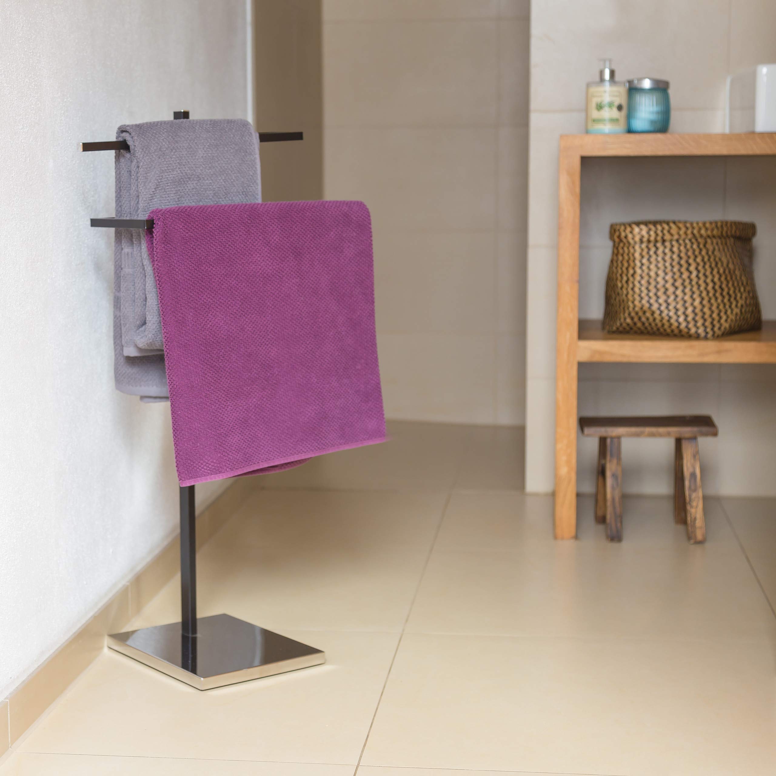 Relaxdays Porta Asciugamani Cromato, da Terra, 2 Braccia, HxLxP: 82x44x28 cm, Portasciugamani in Acciaio Cromato, Nero