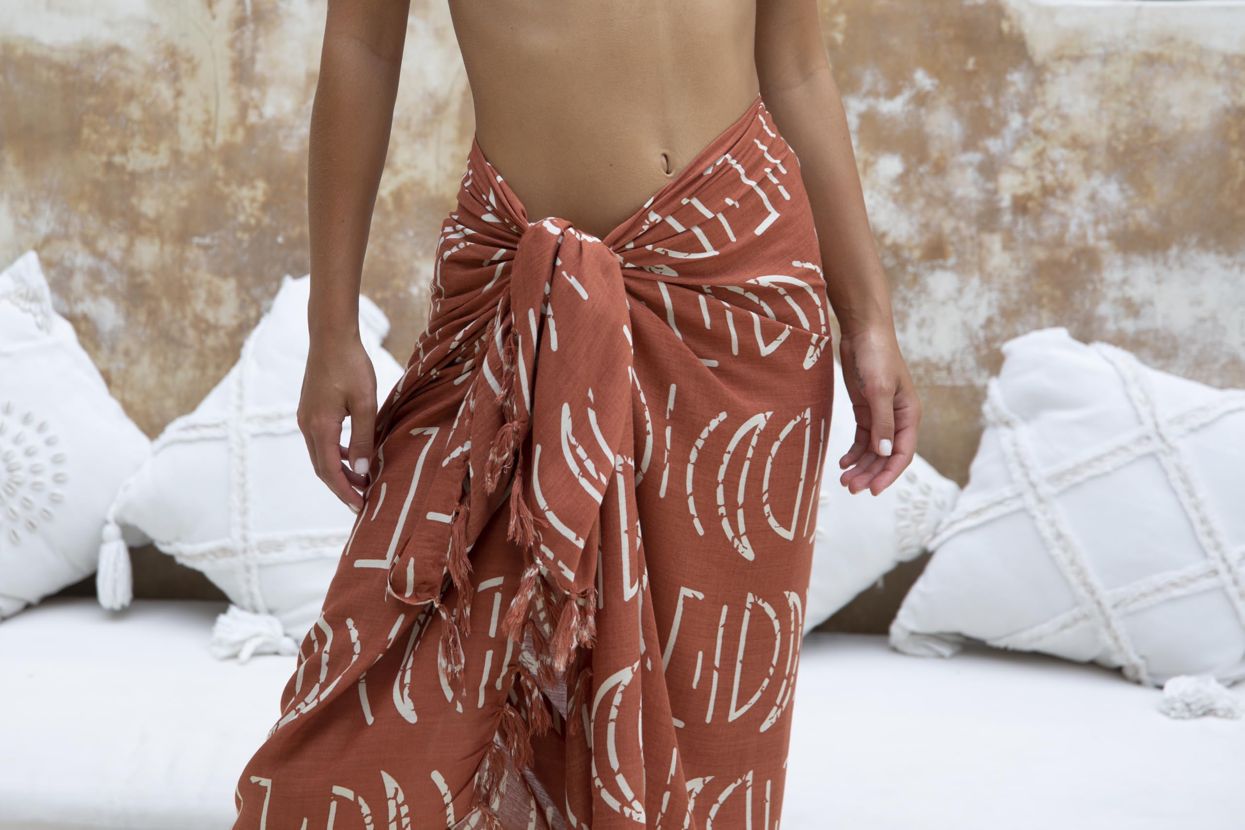 Back From Bali Pareo de pareo estampado para mujer con flecos bohemios y clip de coco, falda envolvente o chal de playa, Ladrillo, Talla única