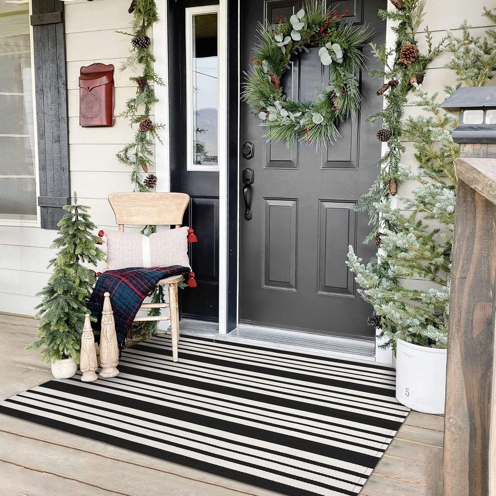 KOZYFLY Black and White Striped Outdoor Rug 3x5 Ft Area Rug Washable Front Porch Rug Front Door Mat