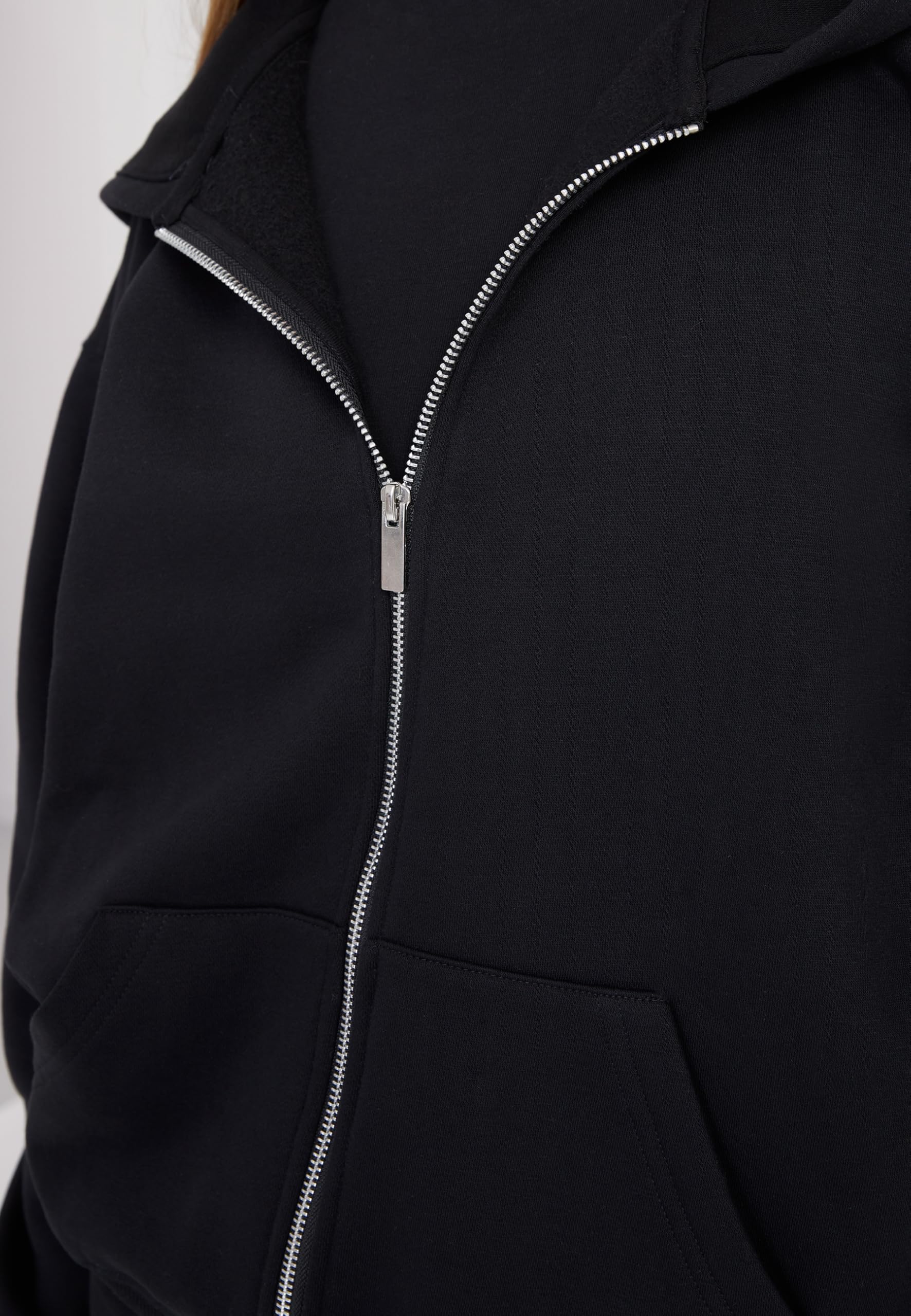 Style & Republic Damen Cropped Zip Hoodie aus Baumwollfleece – Oversized Fit, RIPP-Details, gemütlich, Hochwertig & stylisch mit Reißverschluss