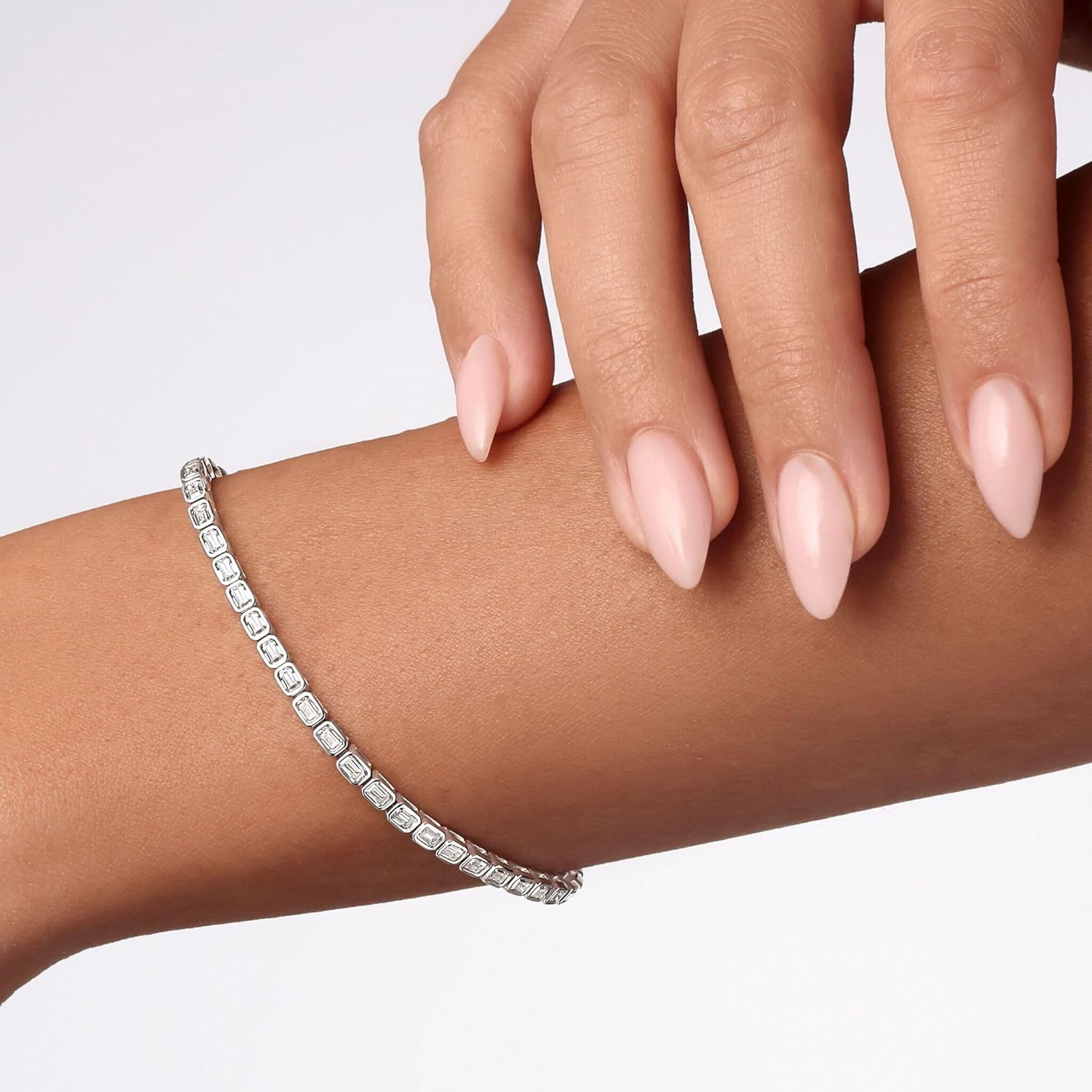 EcoGems Moissanite Tennis Bracelet for Women and Men – 18K White or Yellow Gold Plated Sterling Silver – Lab Grown D Color VVS Clarity Stones – Elegant Gift Box Included