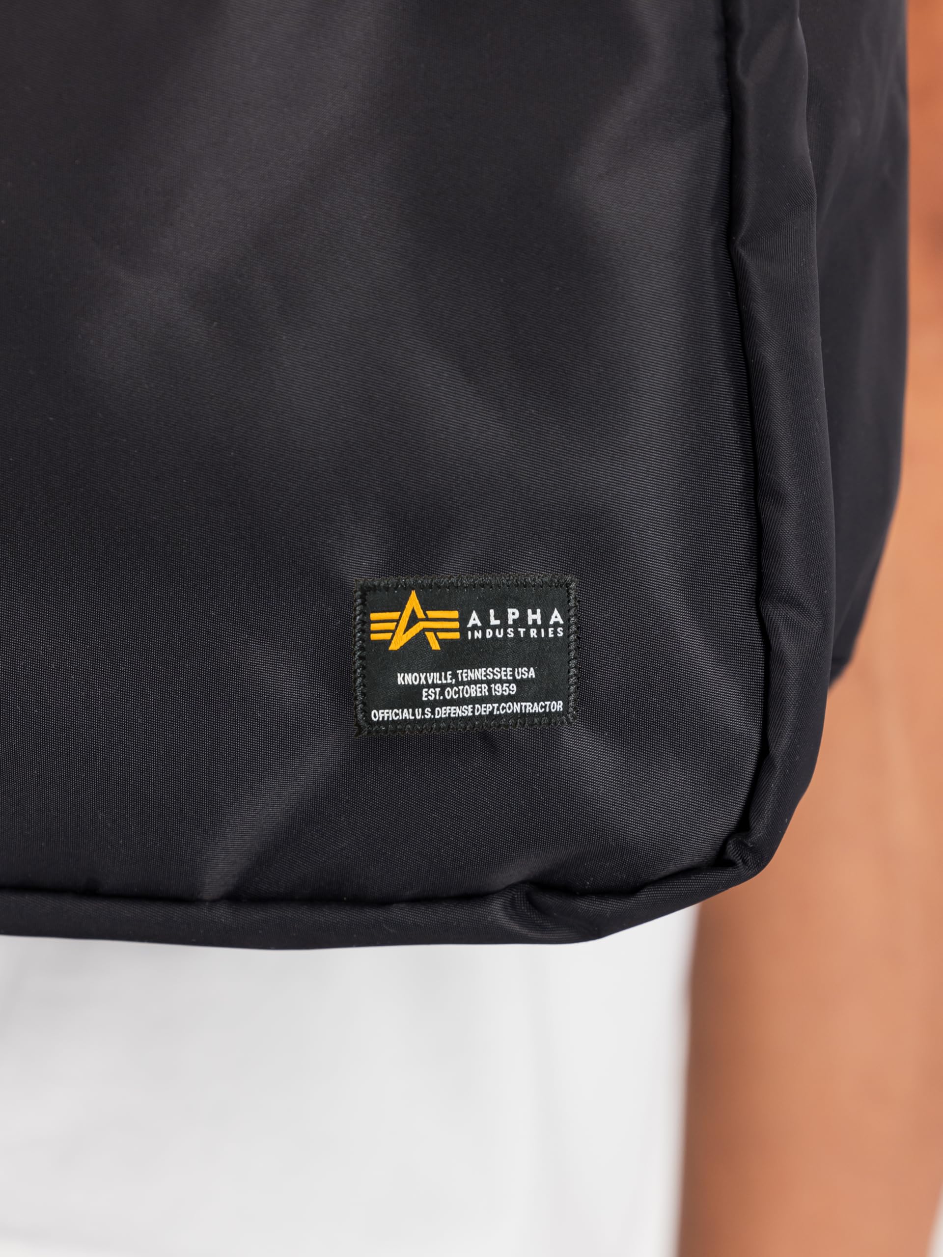 Alpha Industries Uniseks Crew 18L Plecak Black