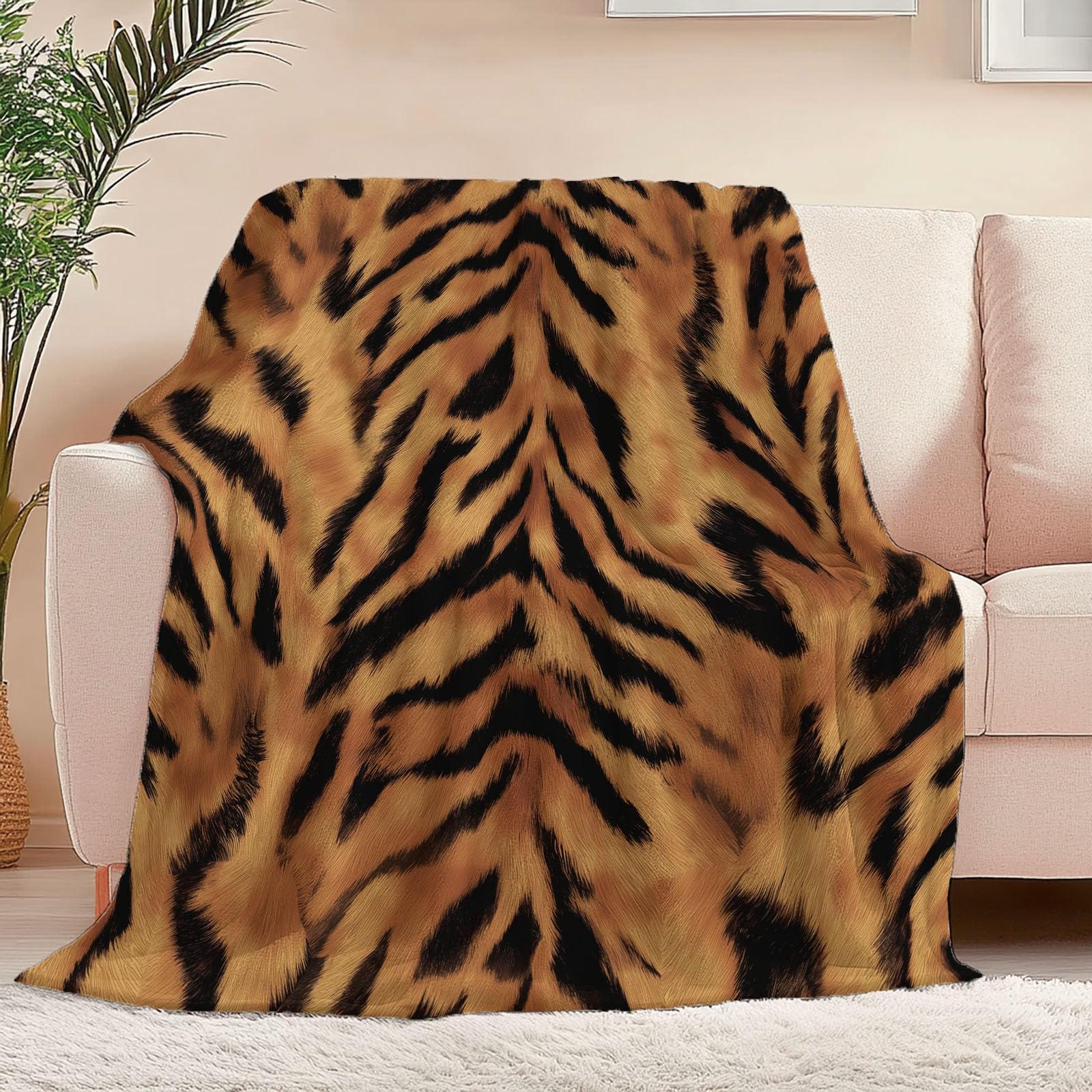 Flannel Fleece Blanket Super Soft, Warm and Lightweight with Tiger Skin Print Animal Print for Bed, All Seasons, 200 x 220 cm Easy Care Brown