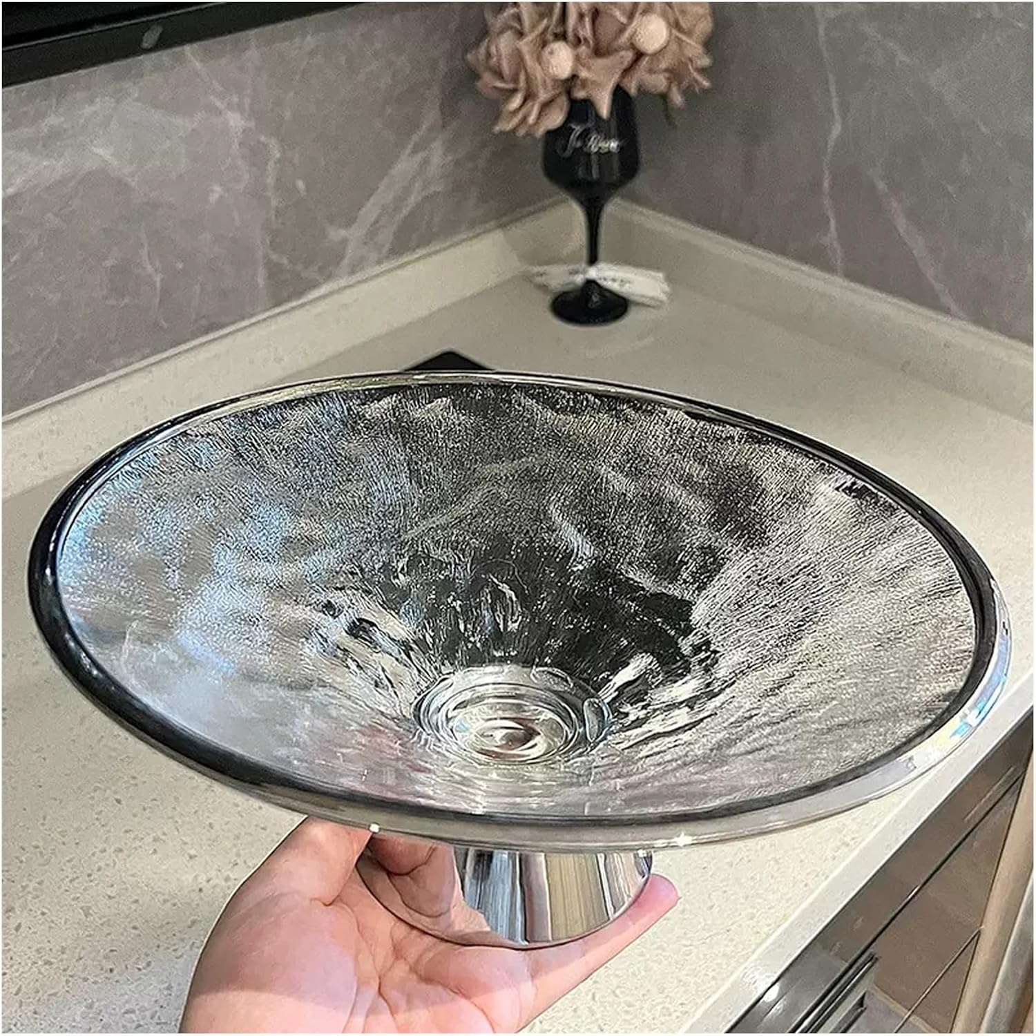 サラダランチセット🥗】 ボリュームいっぱいのサラダをメインに！ 自家製ドレッシングをお選びいただき、、、  お好きなドリンク＋バケット＋ドリンク＋ミニデザートがつく ヘルシーで満足感も高い人気のセットです✨ JUNCHENG1008 フルーツ サラダ プレート シンプル ライト ラグジュアリー スタイル フルーツ トレイ ホーム リビング