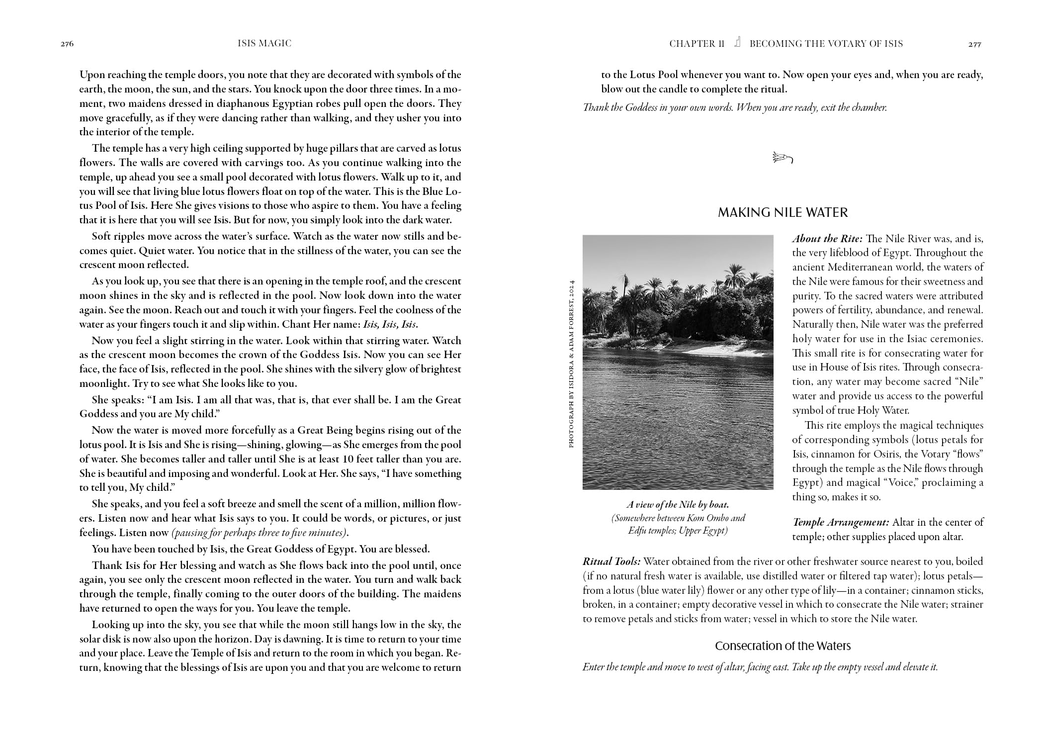 Isis Magic: 25th Anniversary Edition: Cultivating a Relationship with the Goddess of 10,000 Names
