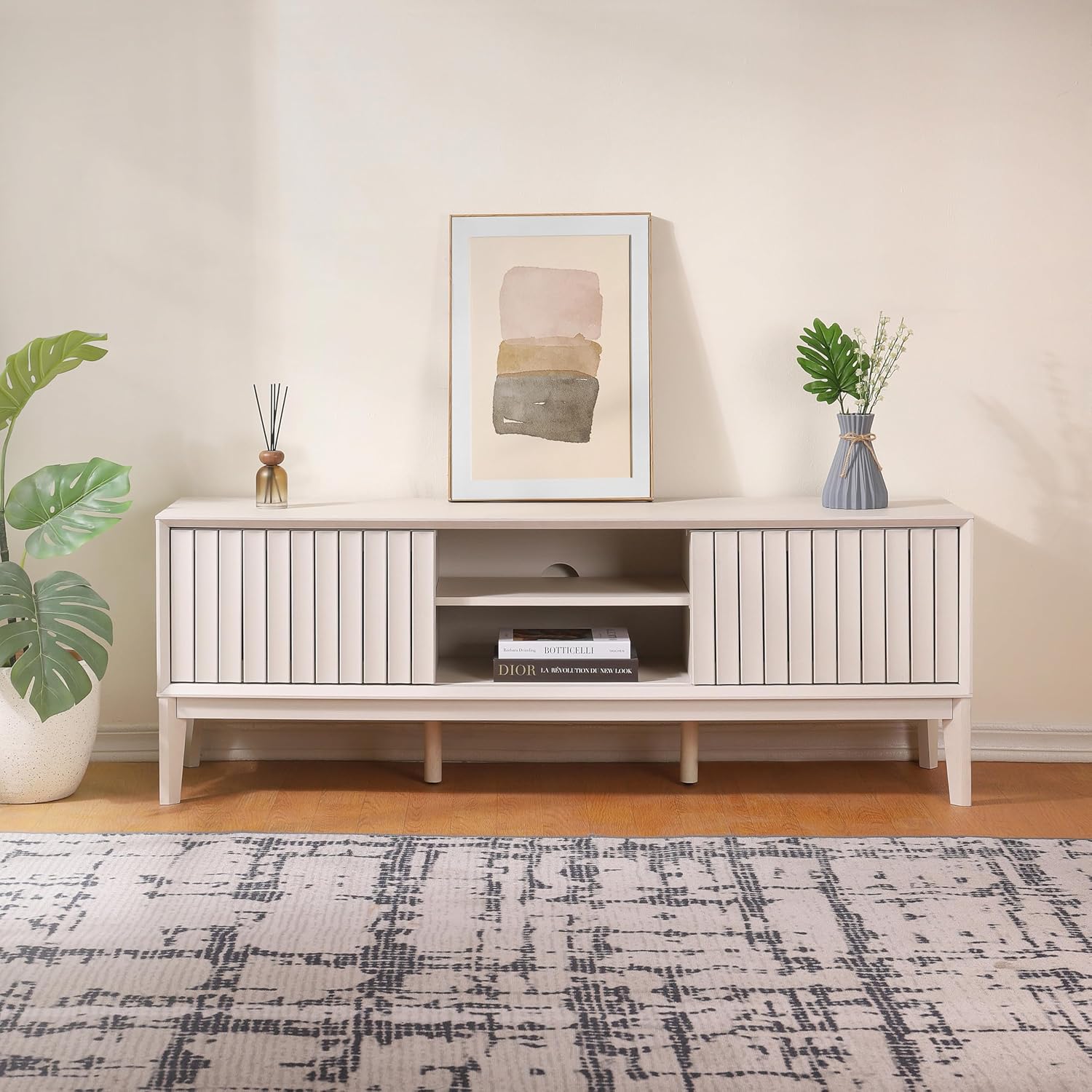 JONATHAN Y Gennaro 58" Off-White Mid-Century Wood TV Stand Media Console with Slatted Sliding Doors, Entertainment Center for Living Room with Adjustable Shelves and Cable Management TVS1000C