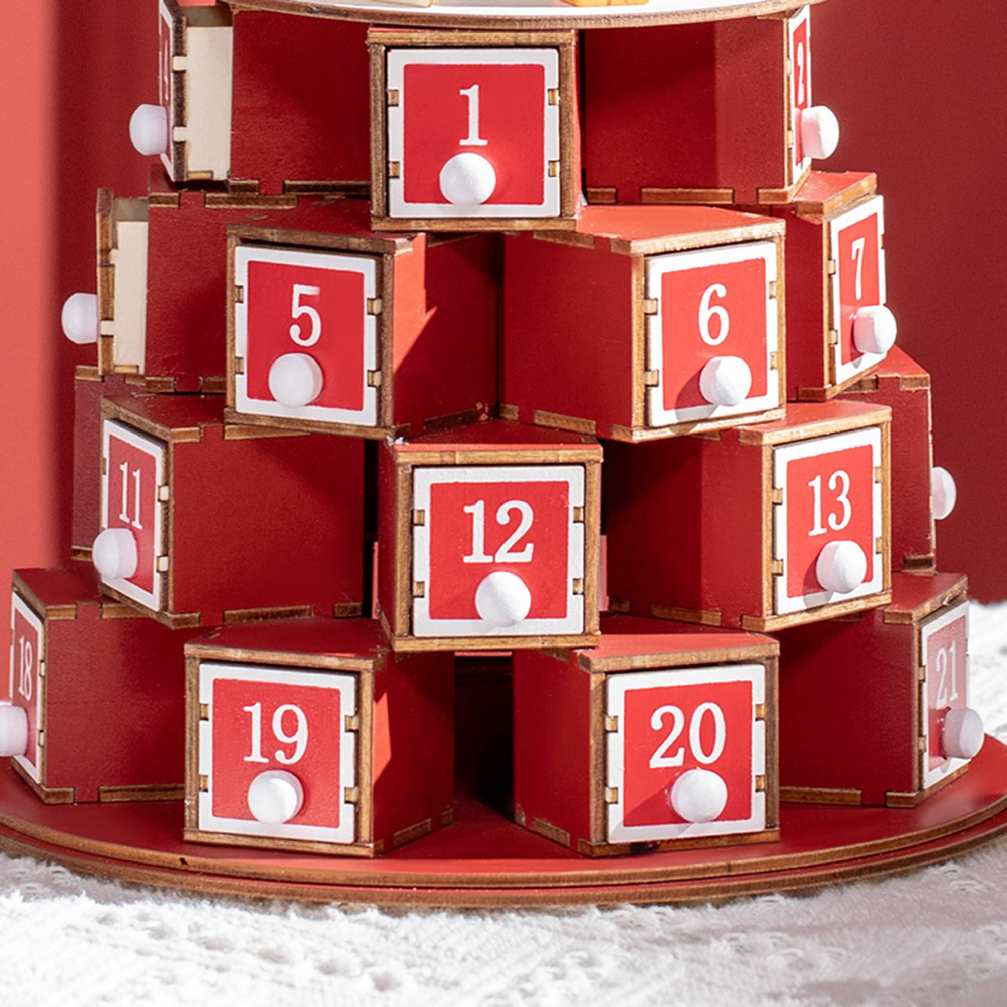 HOMCOM Calendario Avvento di Natale a Cono con 10 Luci a LED, Calendario dell'Avvento in Legno con Motivi a Tema, 22x22x35 cm, Rosso Verde e Giallo