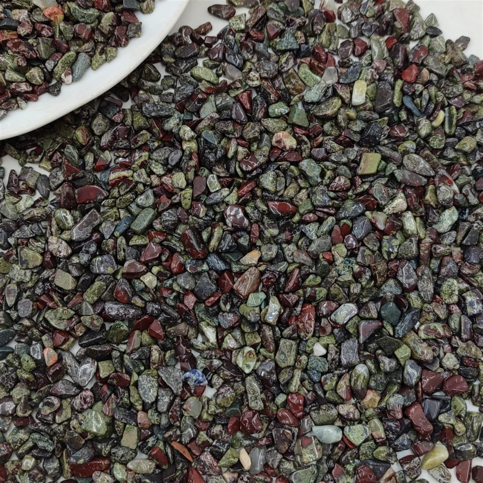 100 g/Pack Natürliche Drachen Blutstein Chips Kies Berg Quarz Kristall Edelstein Aquarium Aquarium Dekoration (Color : Dragon Bloodstone, Size : 100g)
