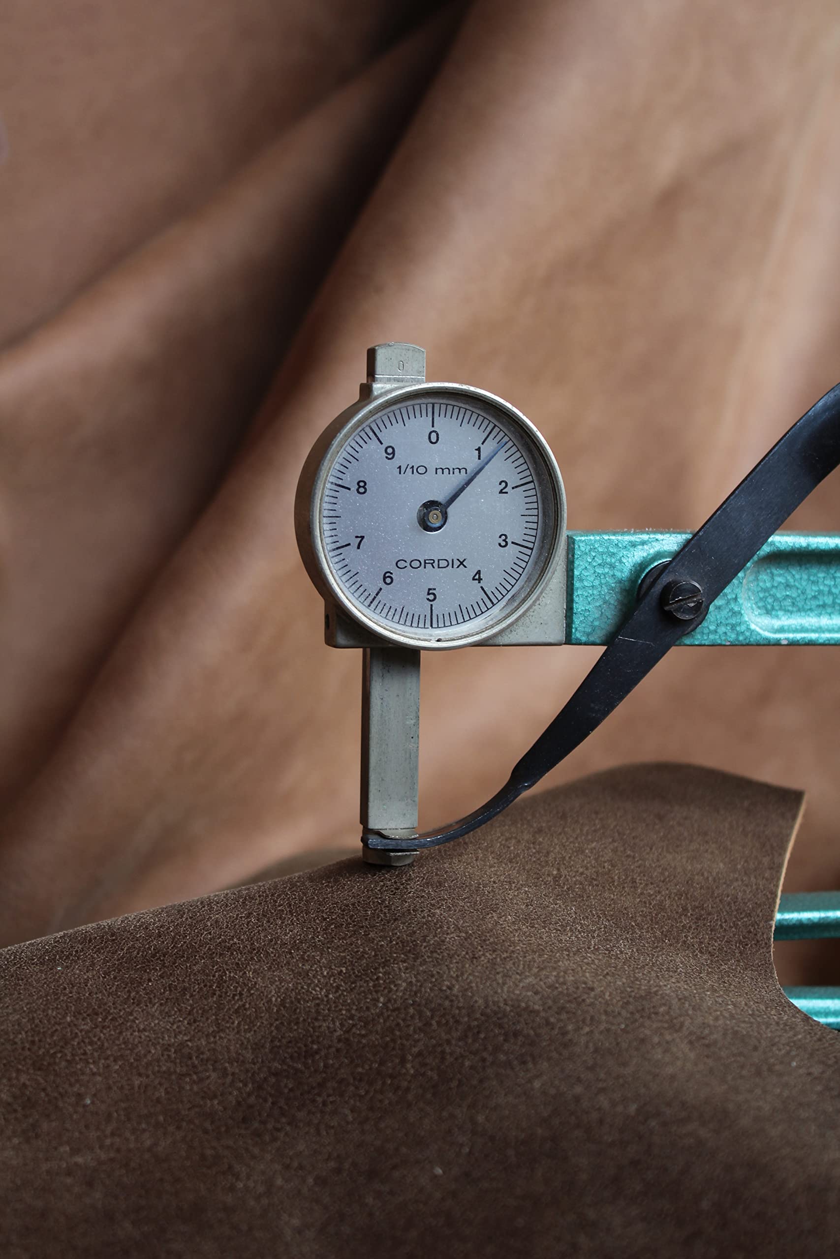 Beau tablier de soudeur solide en cuir véritable, comme travail, de menuiserie, de soudeur – antique vachette marron/cognac