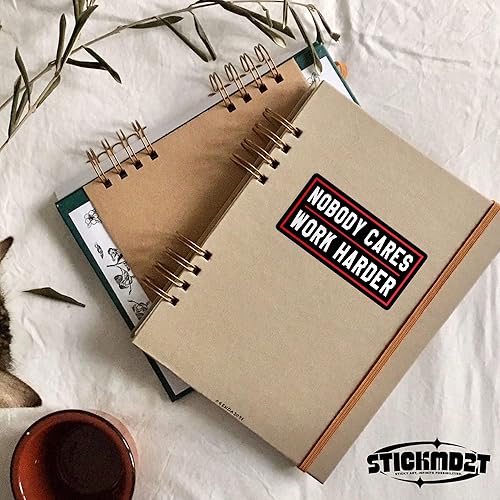 Miniatura 6 de (3 unidades) - Adhesivo con texto en inglés "Nobody Cares Work Harder" (Nobody Cares Work Harder) con texto en inglés "Nobody Cares Work Harder" (3