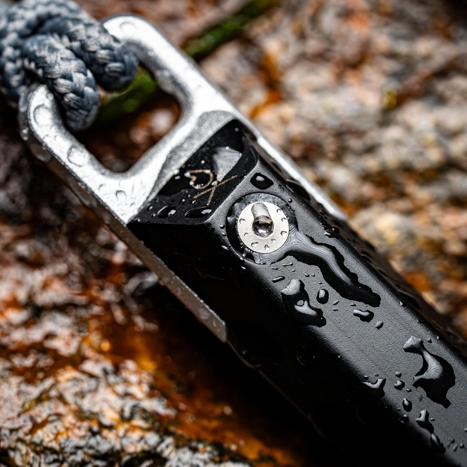 Überleben | Hexå PRO Ferro Rod Fire Starter Survival Tool – Up to 26,000 Strikes, 1/2" Thick Hexagon Fire Steel with Striker & Lanyard – Waterproof Camping Essentials