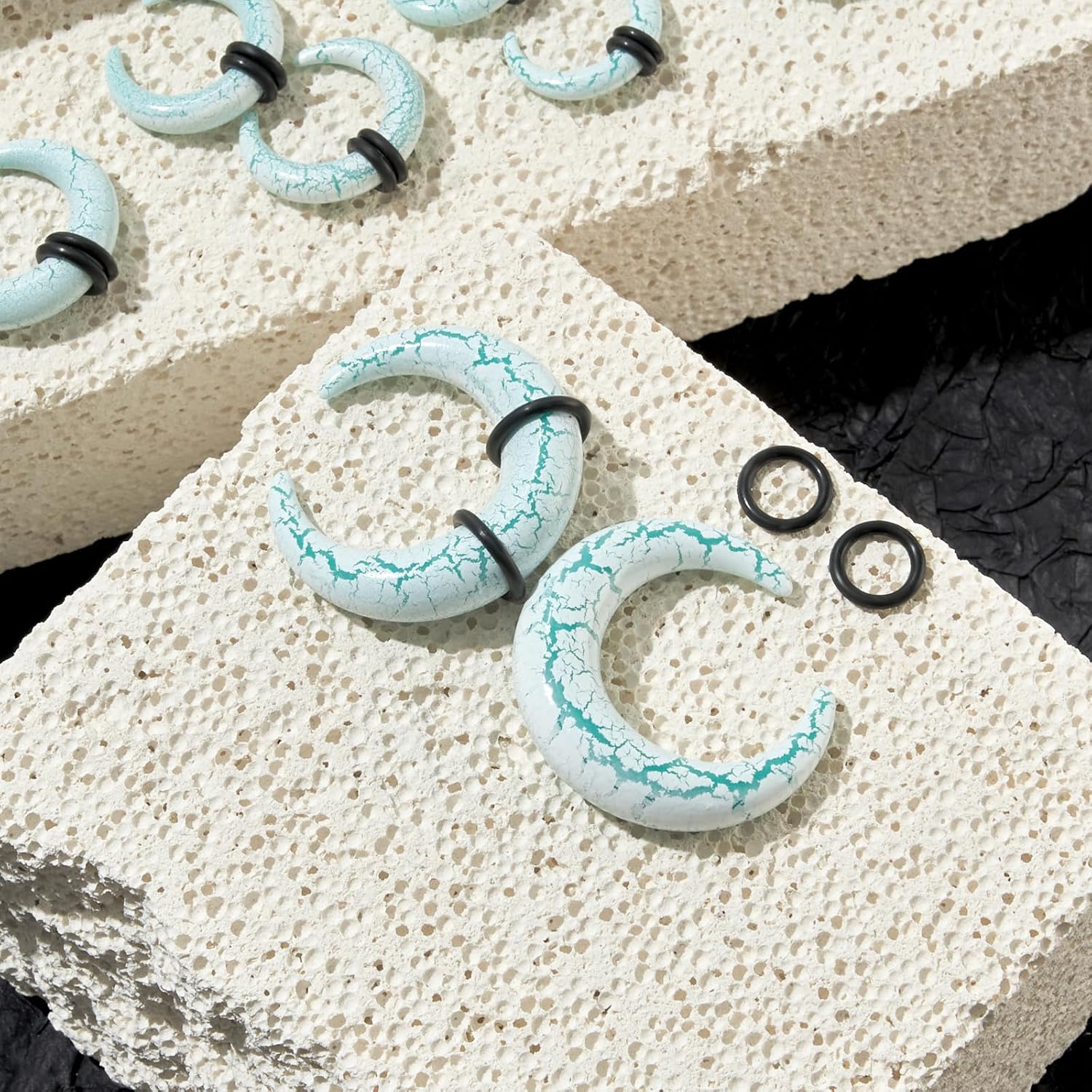 Longbeauty 9 Pairs Acrylic Septum Taper Pincher Stretching Kit 14G 12G 10G 8G 6G 4G 2G 0G 00G Buffalo Horseshoe Ear Stretcher Expanders for Pierced Nose Ear
