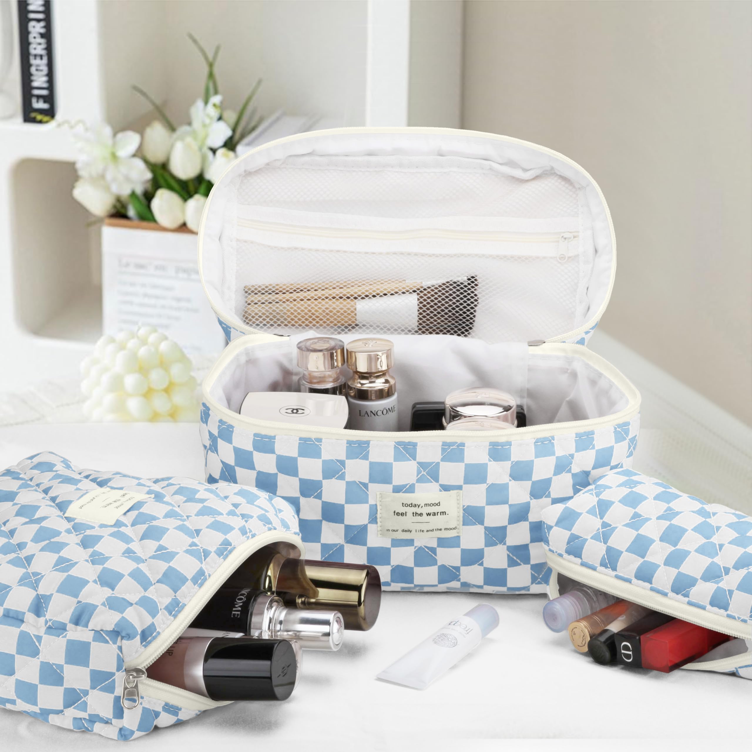 TESAFNG Juego de 3 bolsas de maquillaje acolchadas, bonitas bolsas de maquillaje de algodón floral, bolsa grande de cosméticos estética, bolsa organizadora de artículos de aseo de viaje con flores