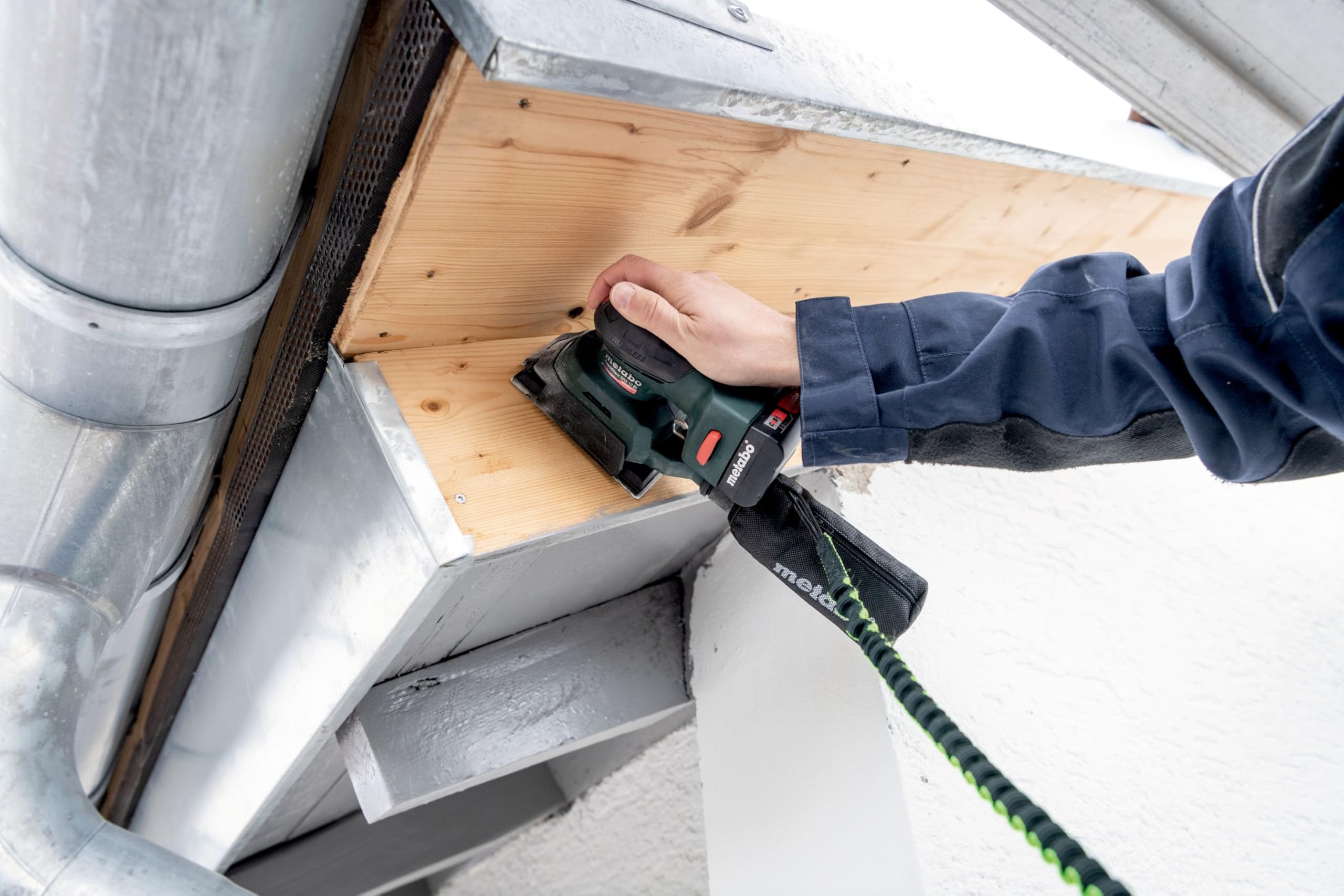 metabo Akku-Sander PowerMaxx SRA 12 BL - 12 V, 80 x 133 mm Schleifplatte - Brushless-Motor, kompakt & leicht, Drehzahlregelung, Staubbeutel, Softgrip, ideal für Holz & Metall - Inkl. Zubehör & metaBOX