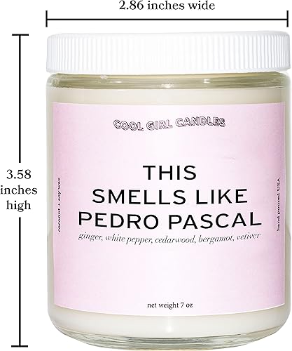 Miniatura 2 de Cool Girl Candles  Vela Pedro Pascal  Regalo para ella - Más de 40 horas de jengibre, pimienta blanca, madera de cedro